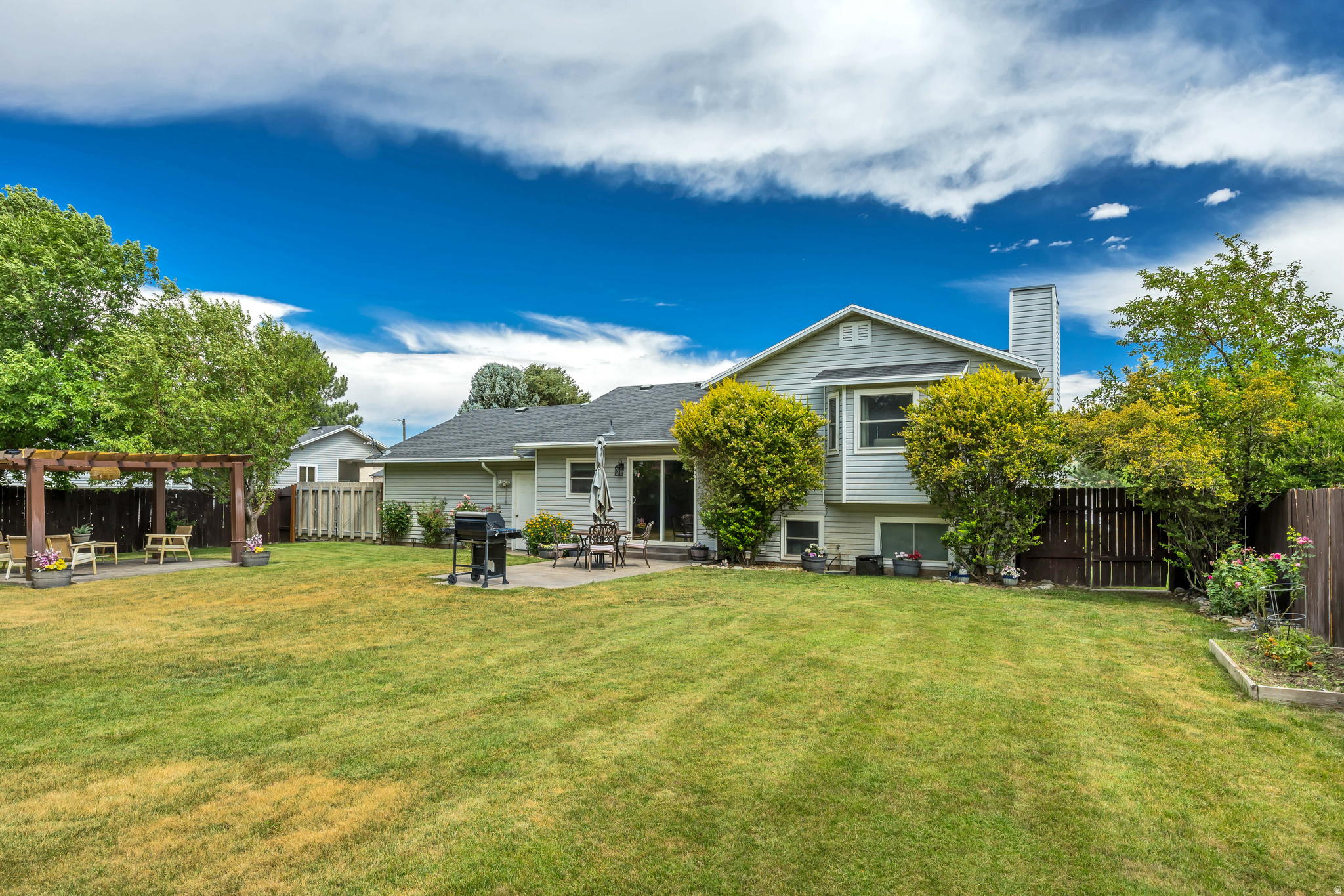 PEACHWOOD ESTATES - Residential