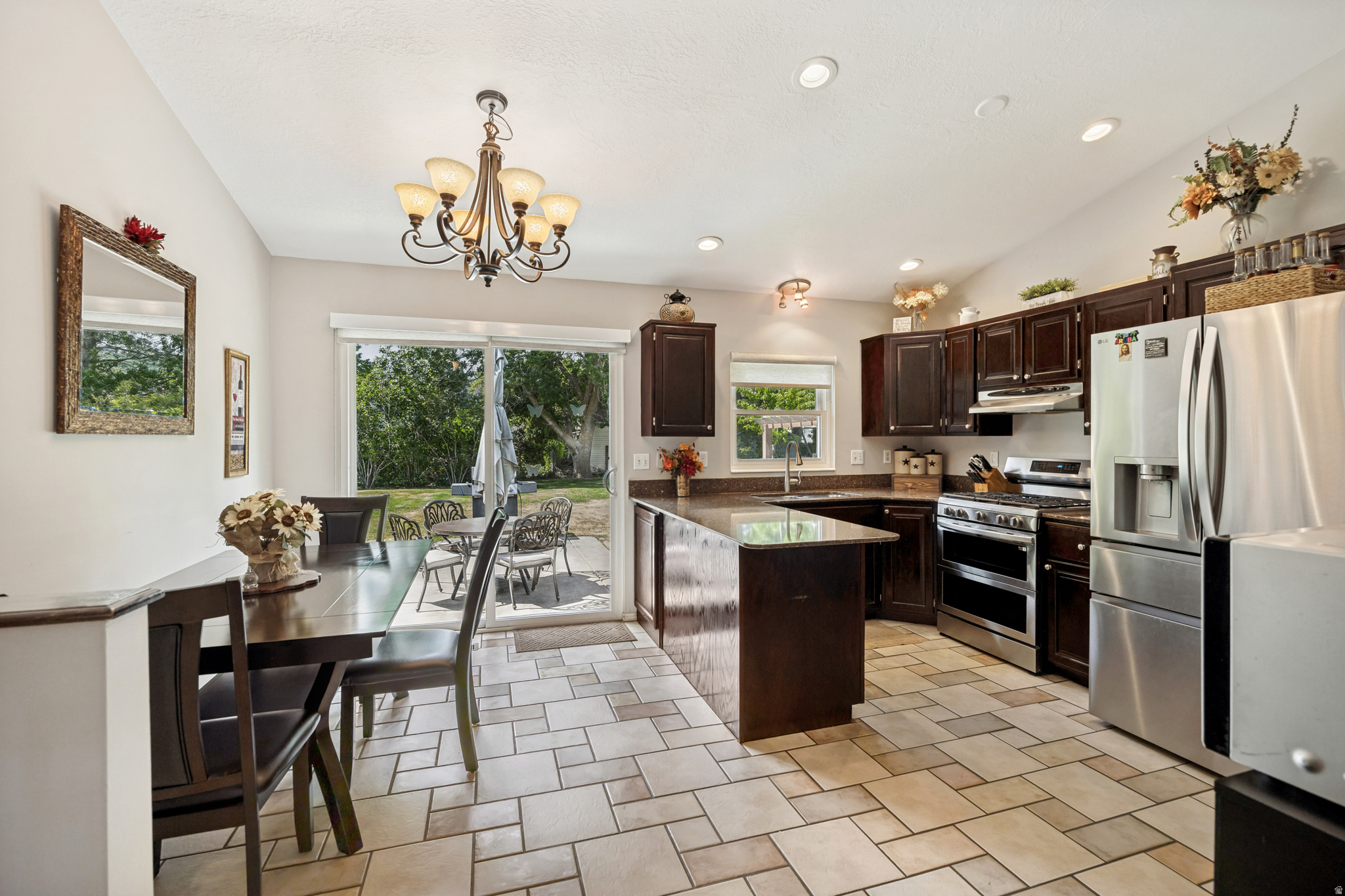 PEACHWOOD ESTATES - Residential