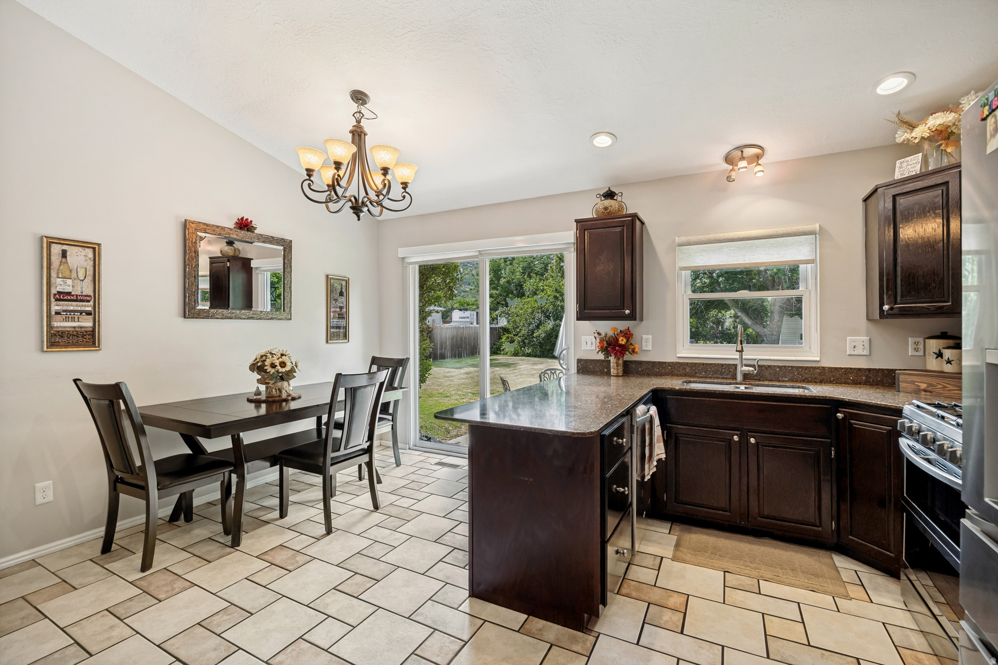 PEACHWOOD ESTATES - Residential
