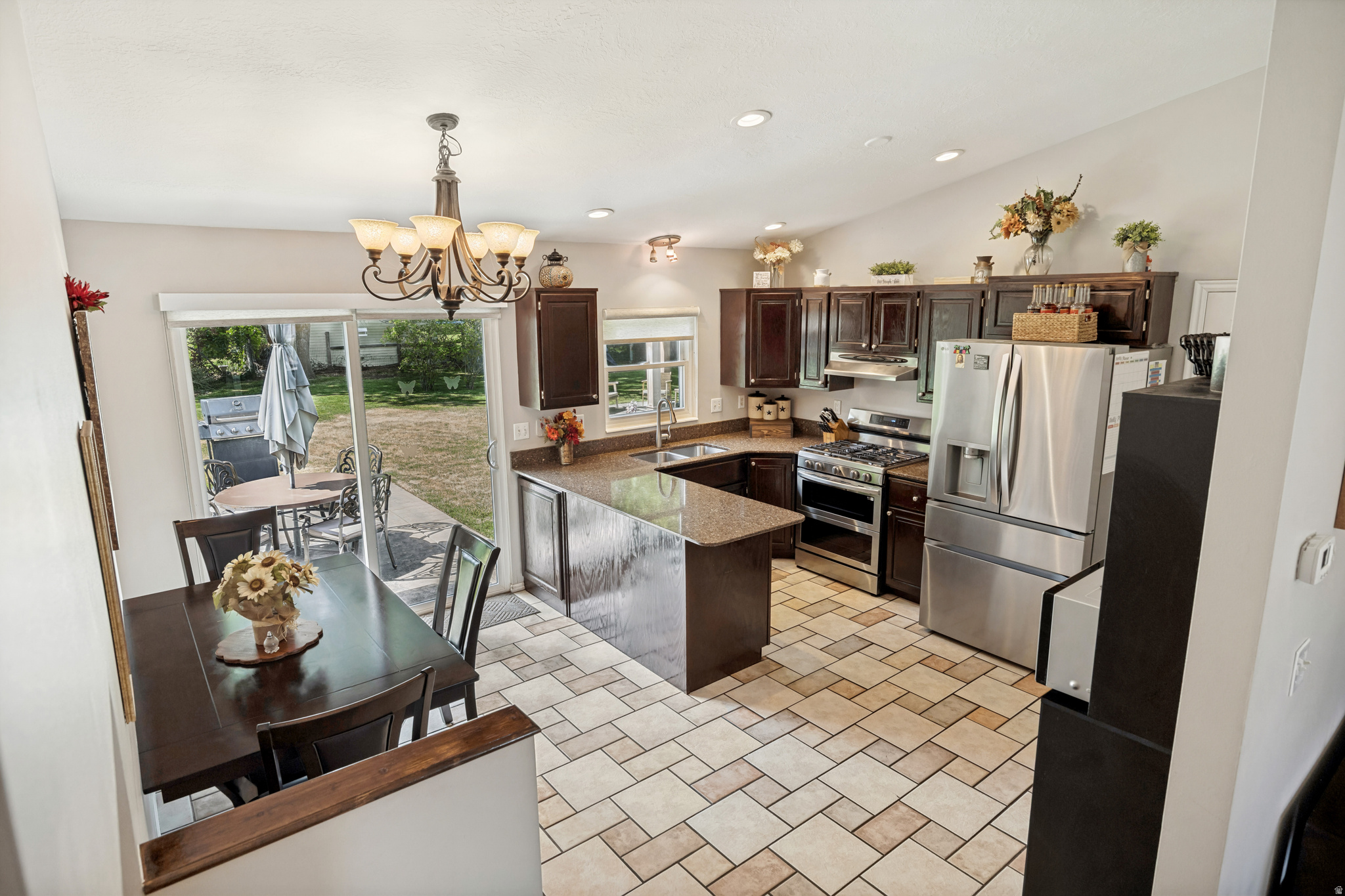 PEACHWOOD ESTATES - Residential
