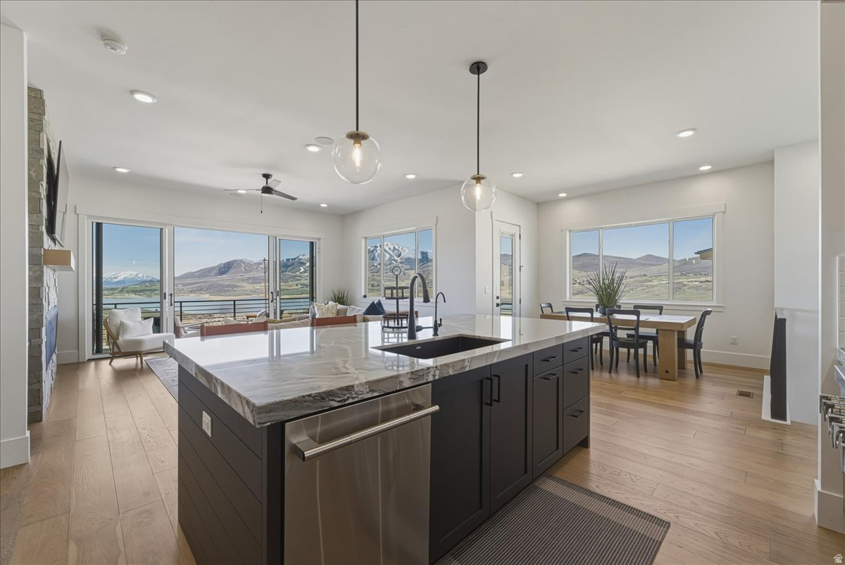 SHORELINE - Residential