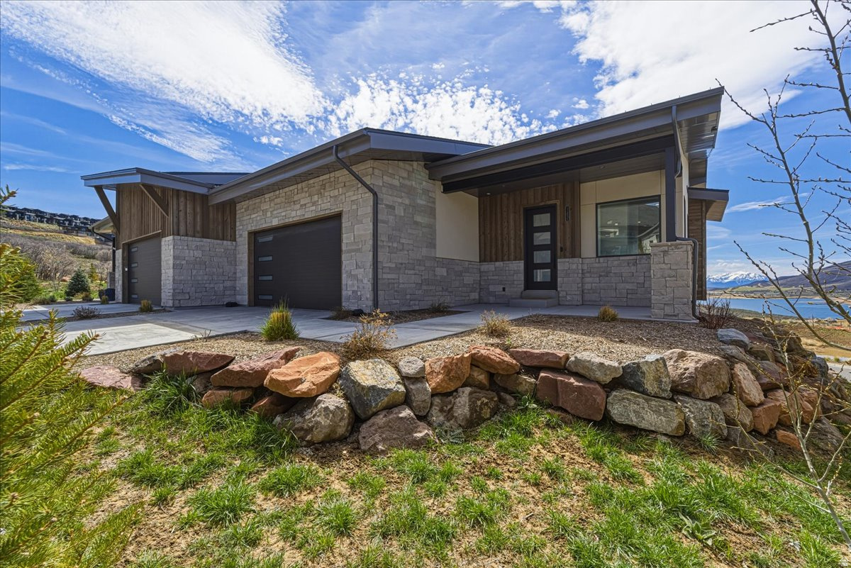 SHORELINE - Residential