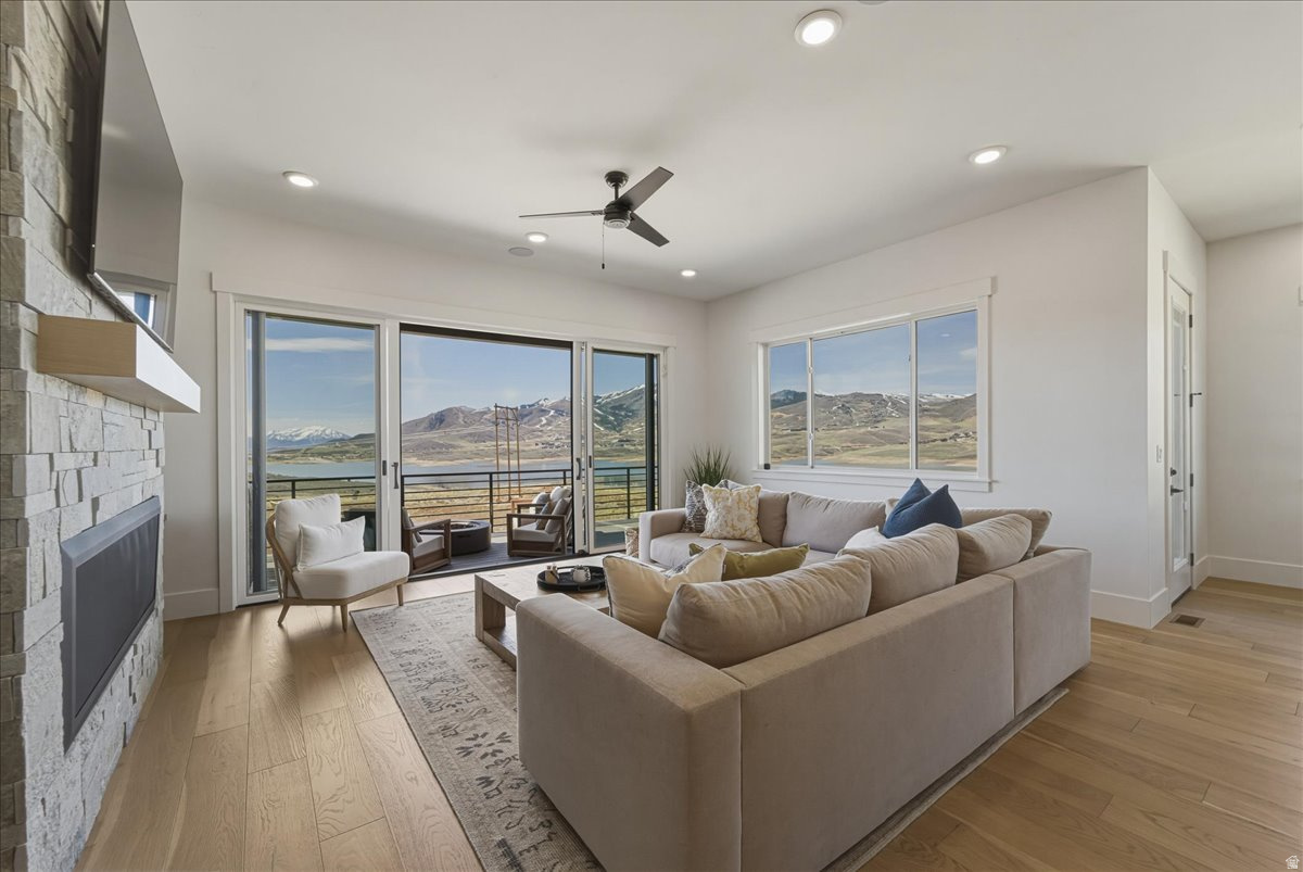 SHORELINE - Residential