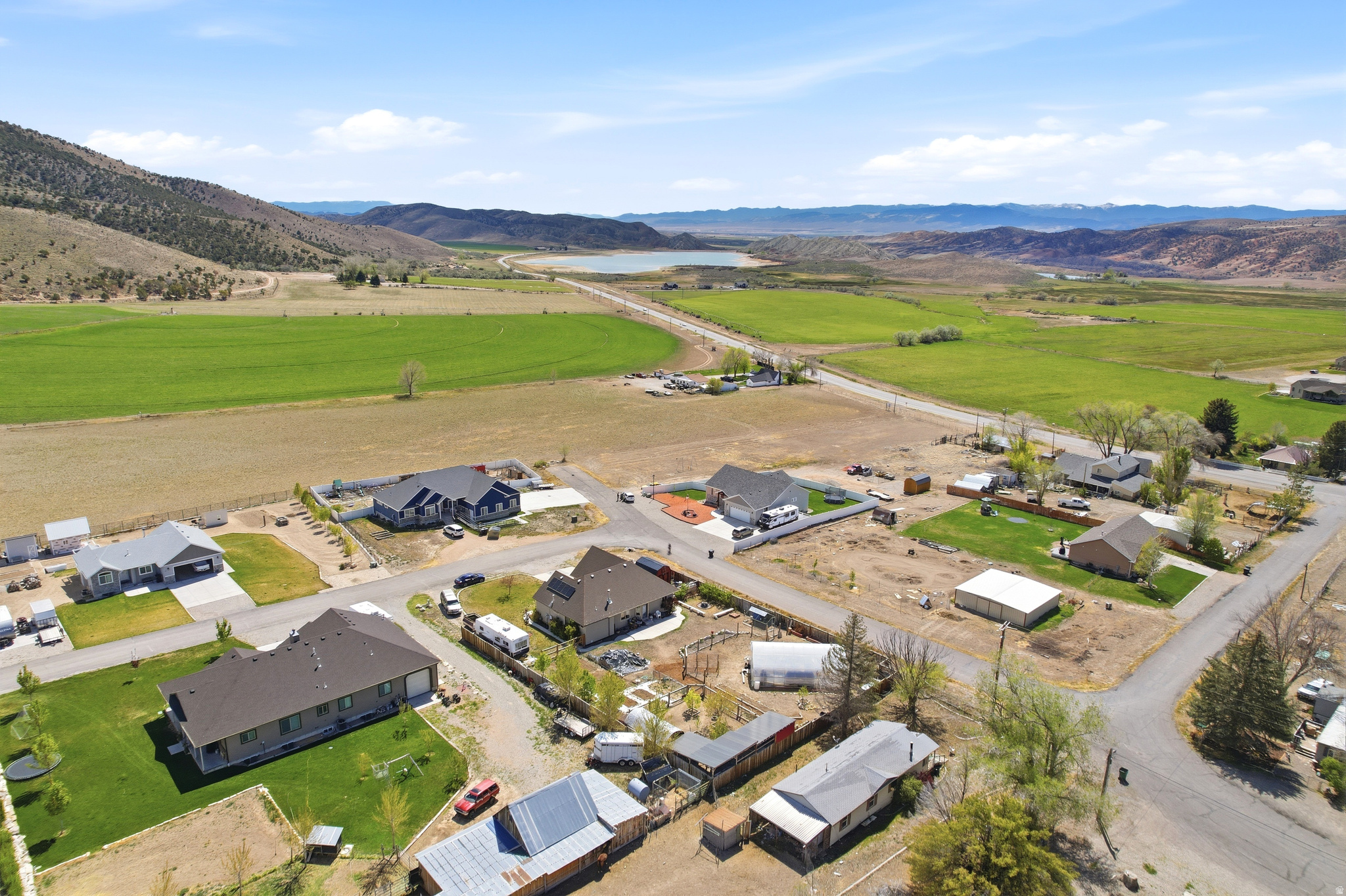 LAKE VIEW ESTATES - Residential