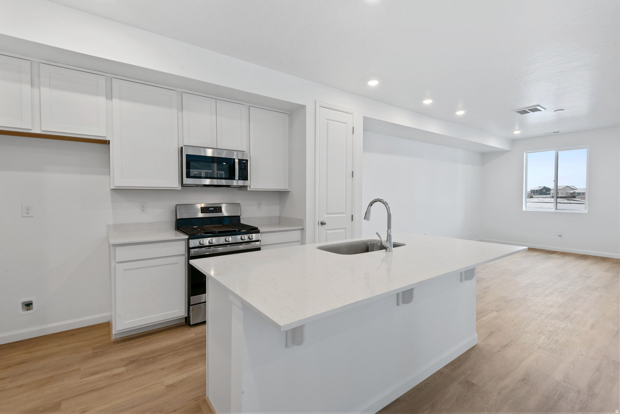 VILLAGES AT ARROWHEAD PARK - Residential