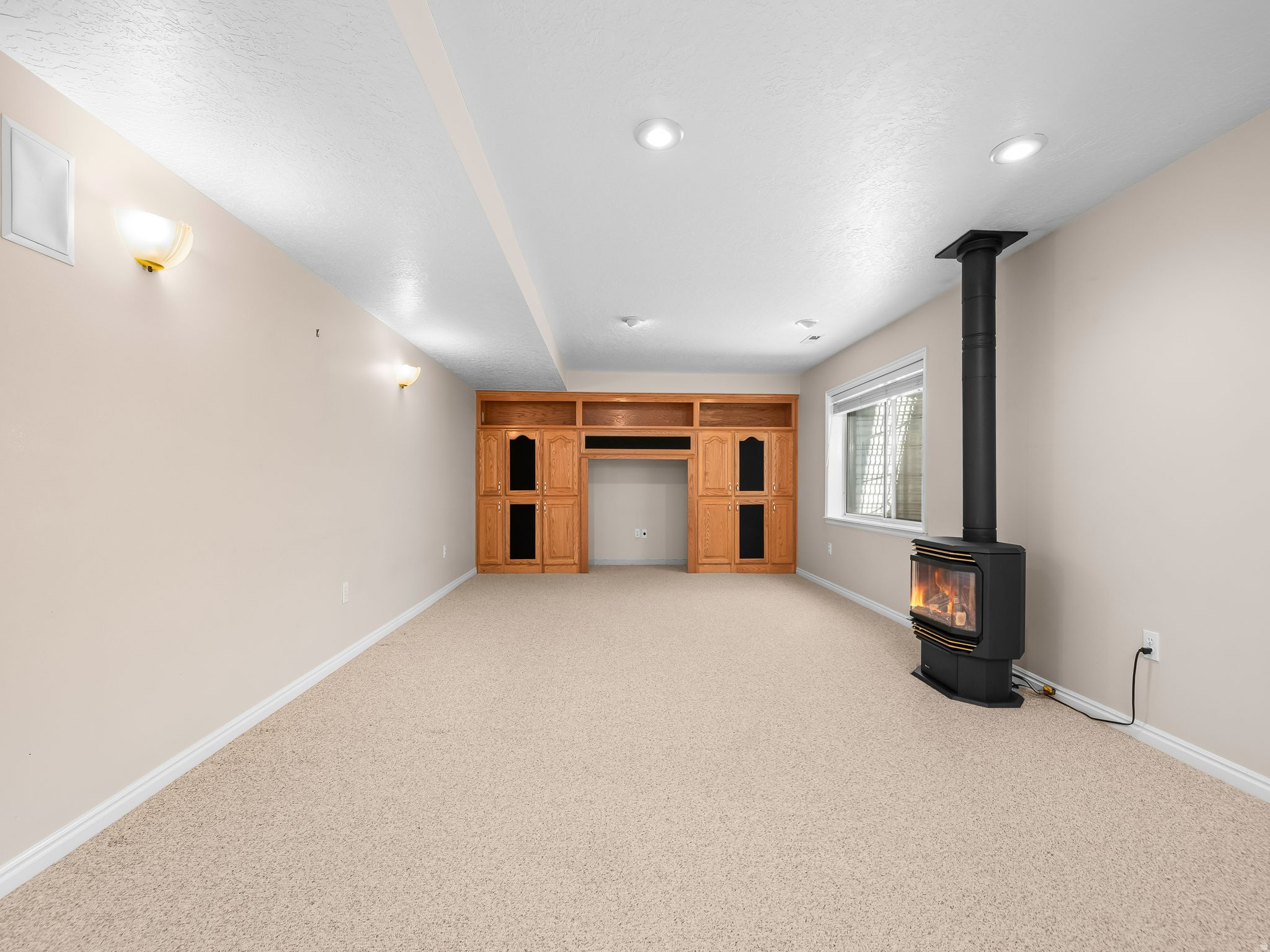 WHITMORE MANOR ESTATES - Residential