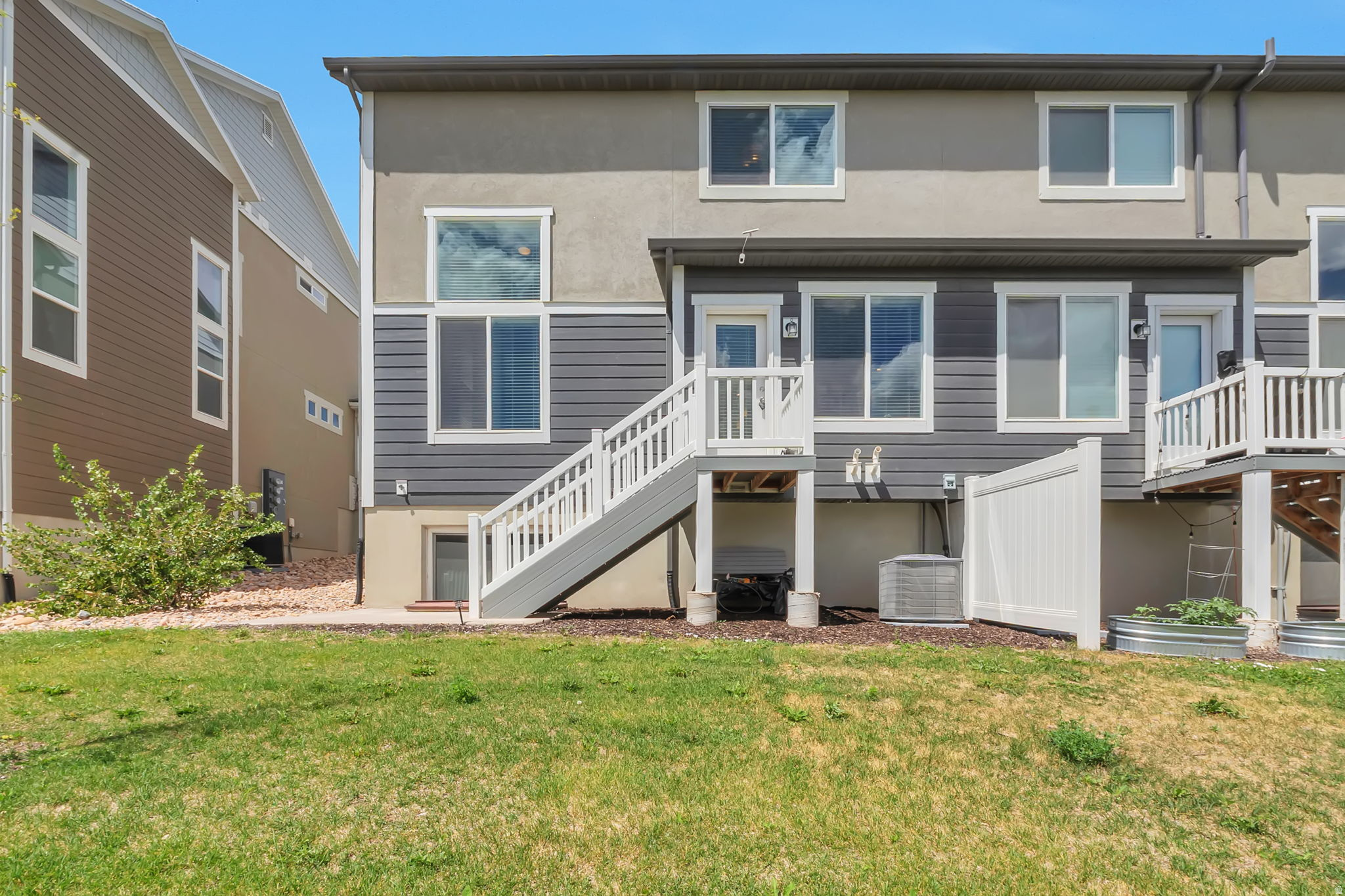 RIDGE - Residential