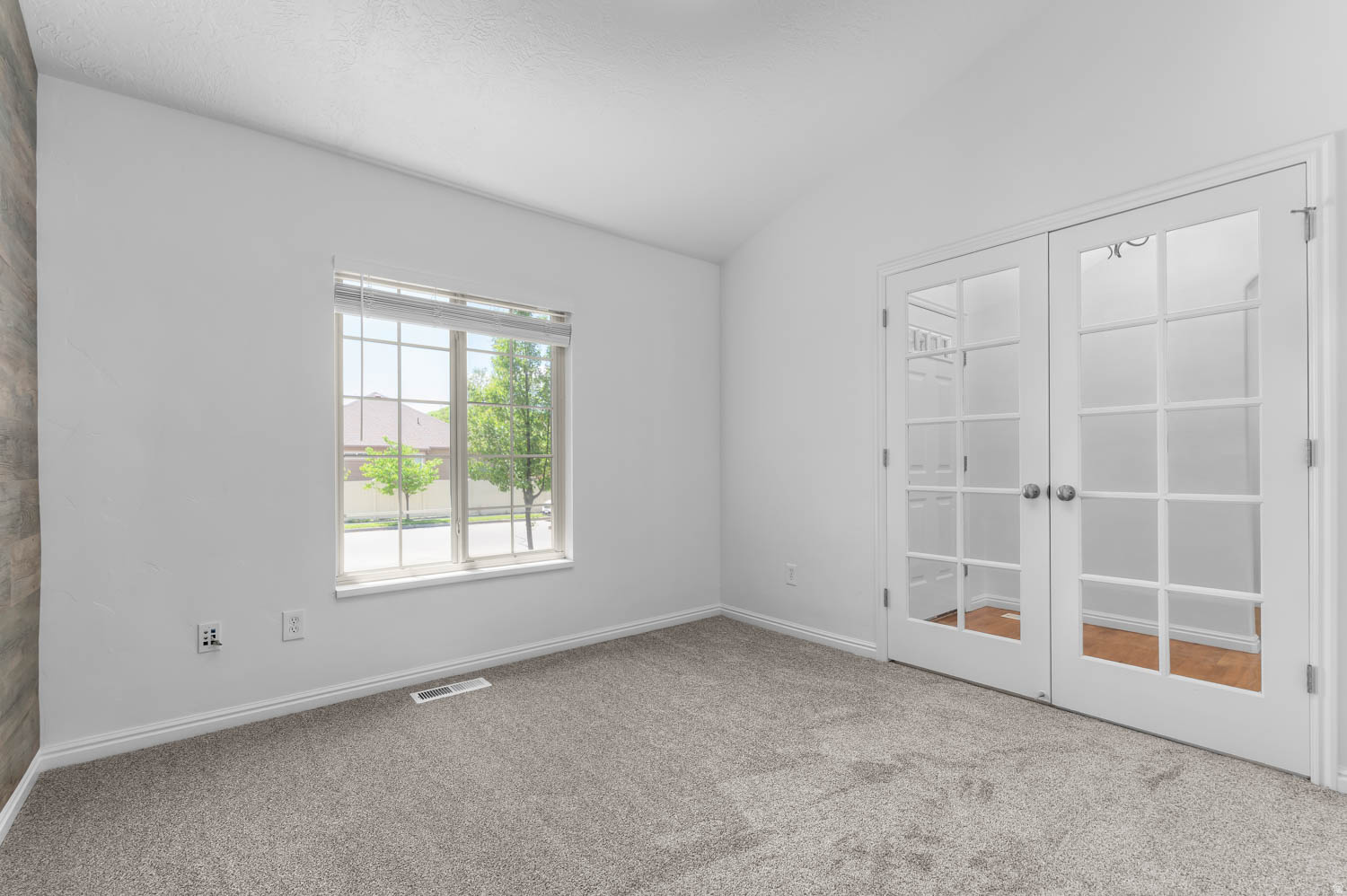 COLONY POINTE - Residential