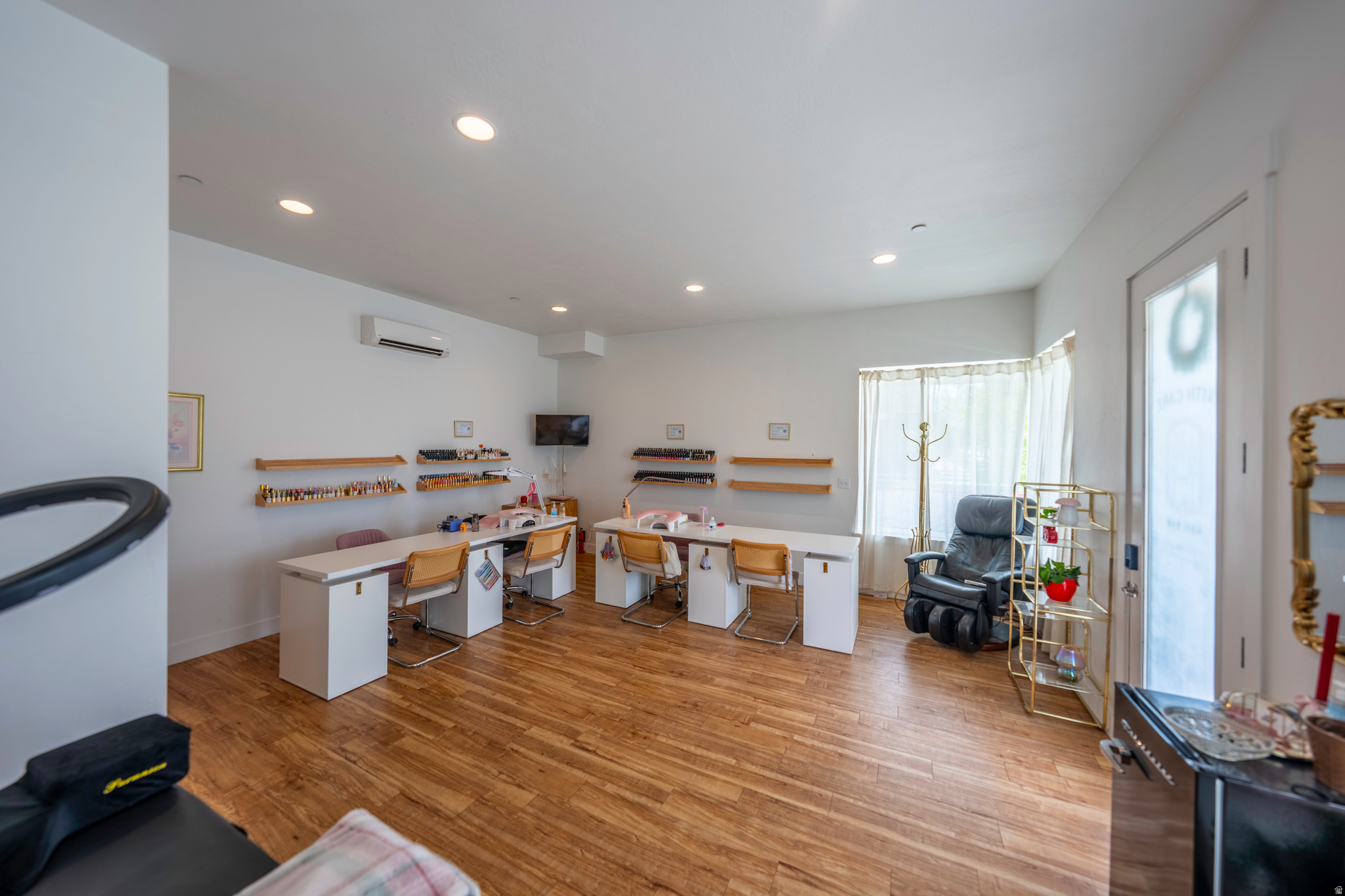 STEEPLE CHASE - Commercial Lease