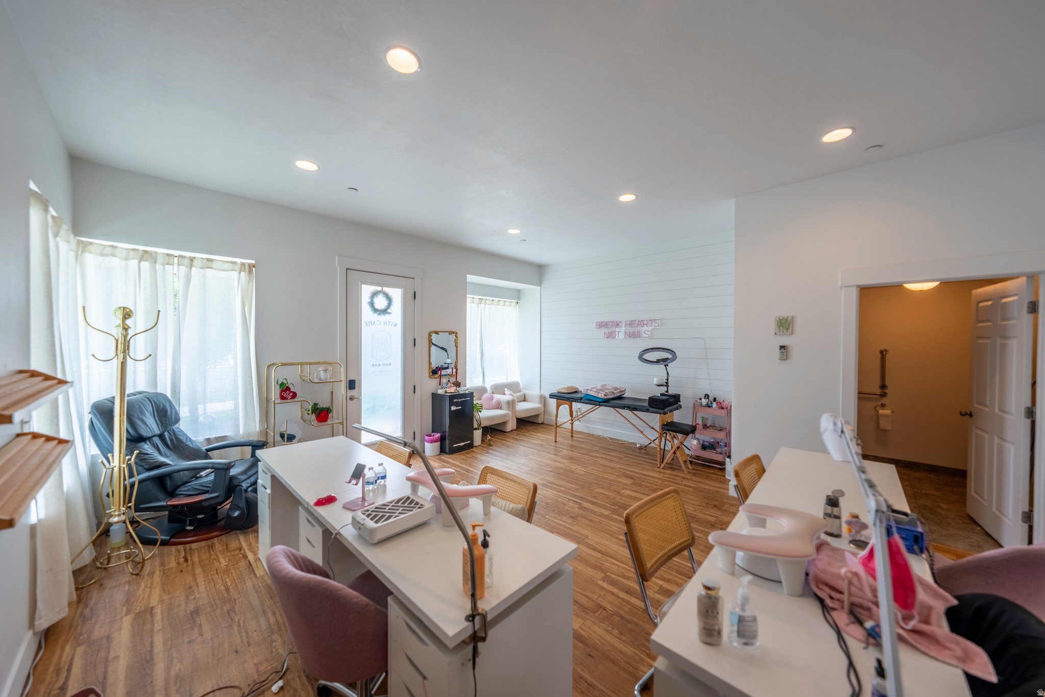 STEEPLE CHASE - Commercial Lease