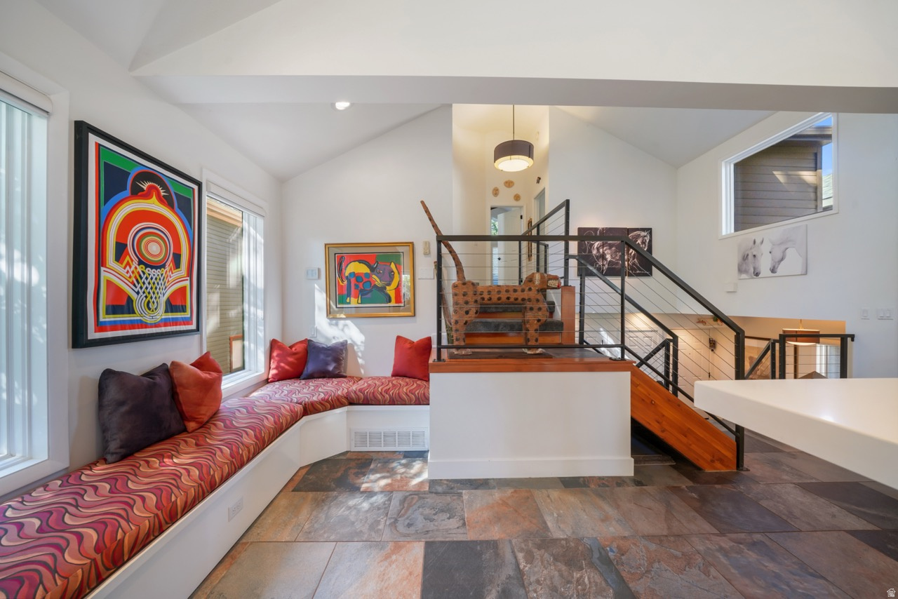 SILVER SPRINGS - Residential