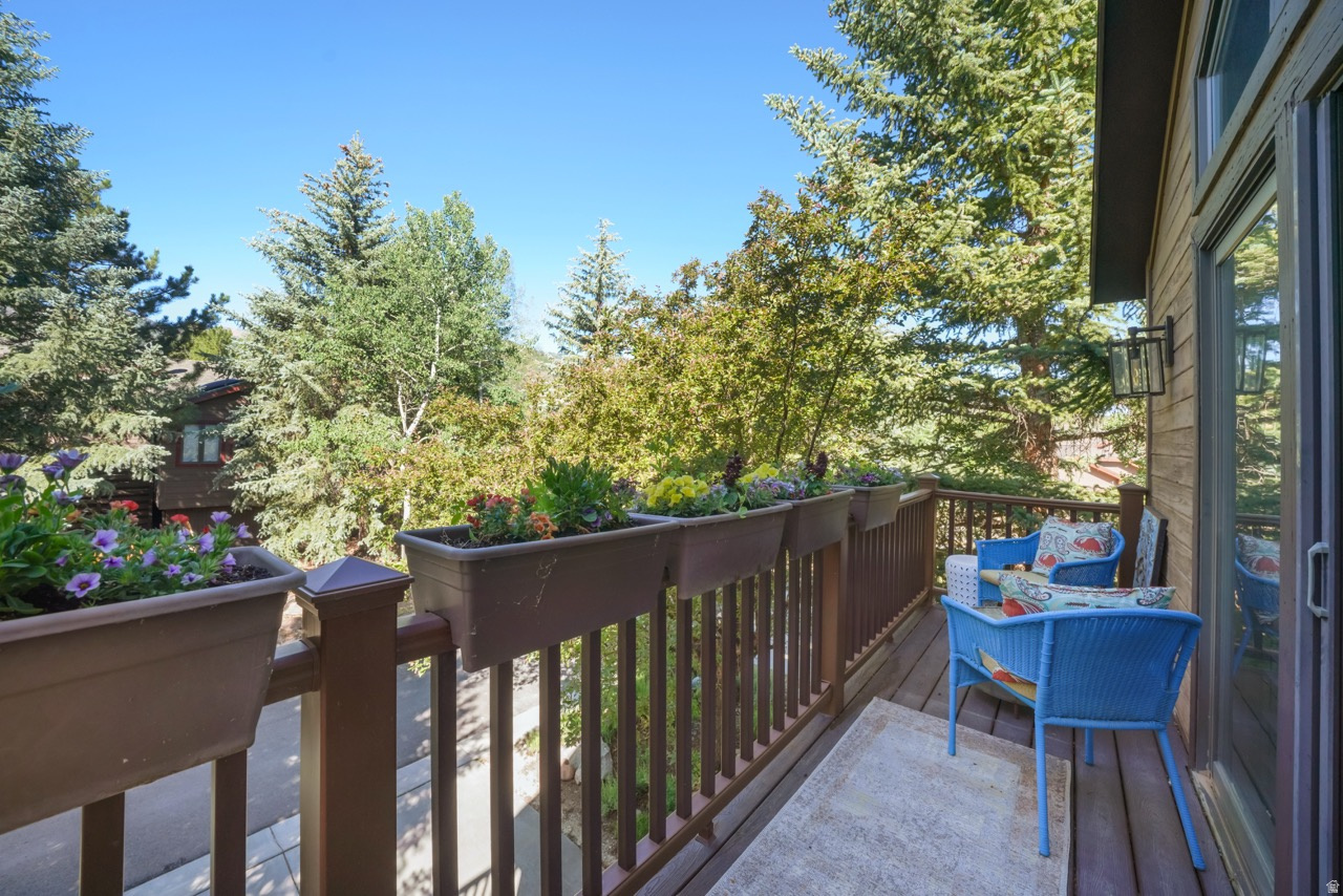 SILVER SPRINGS - Residential