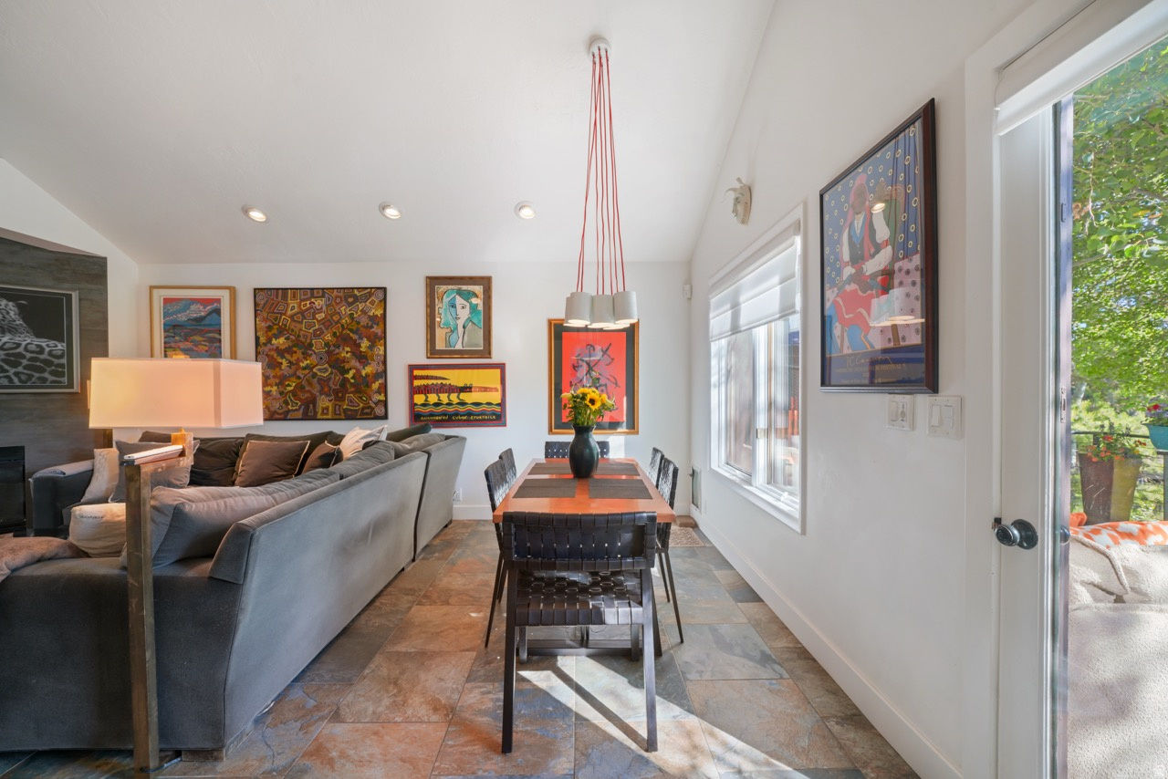 SILVER SPRINGS - Residential