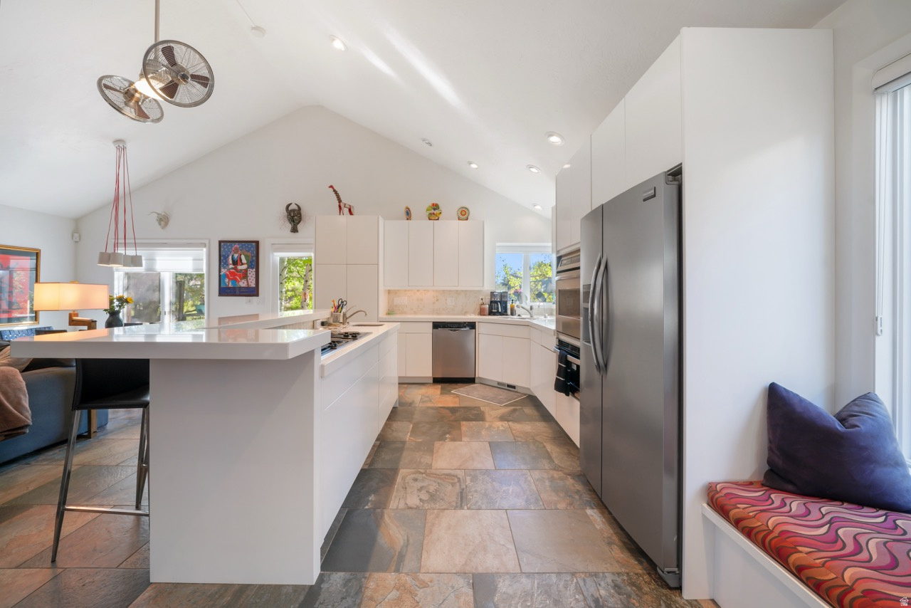 SILVER SPRINGS - Residential