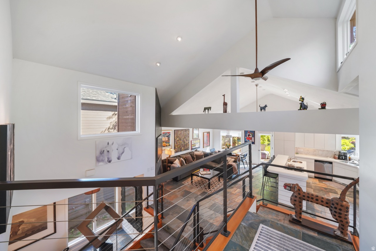 SILVER SPRINGS - Residential