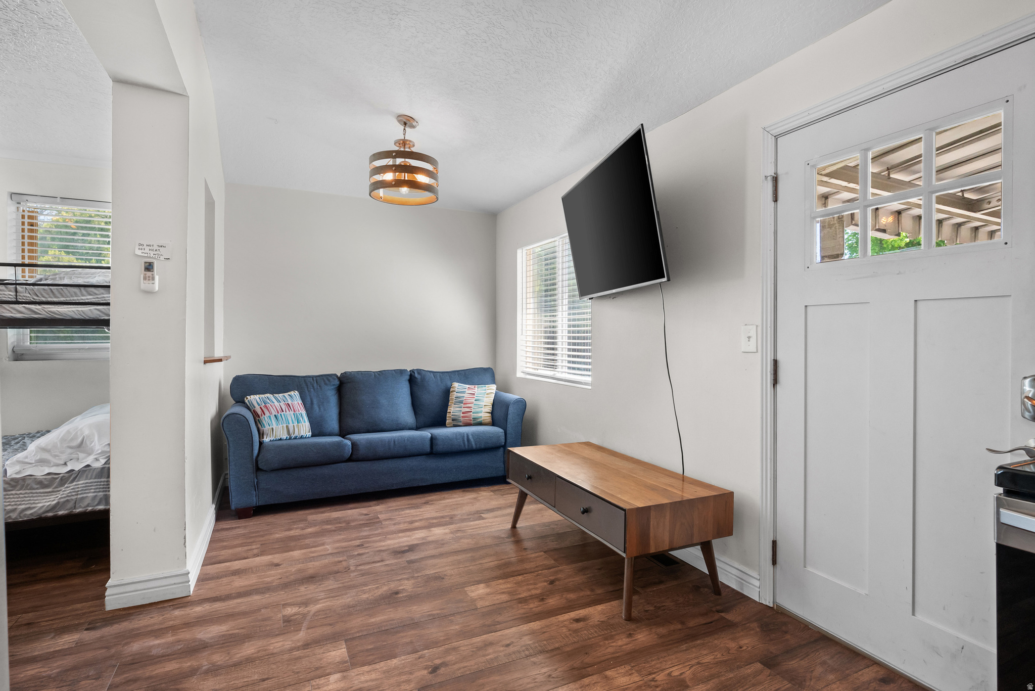 NORTH UNIVERSITY - Residential