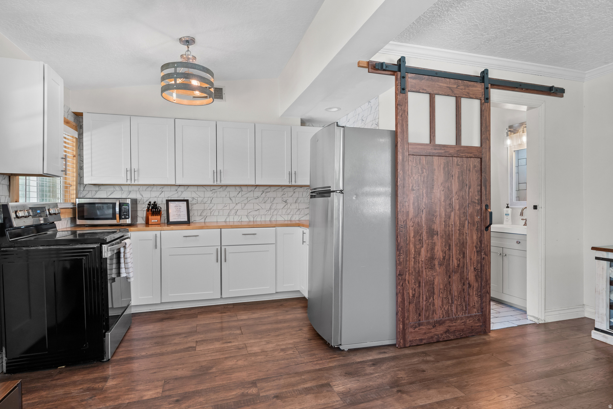NORTH UNIVERSITY - Residential