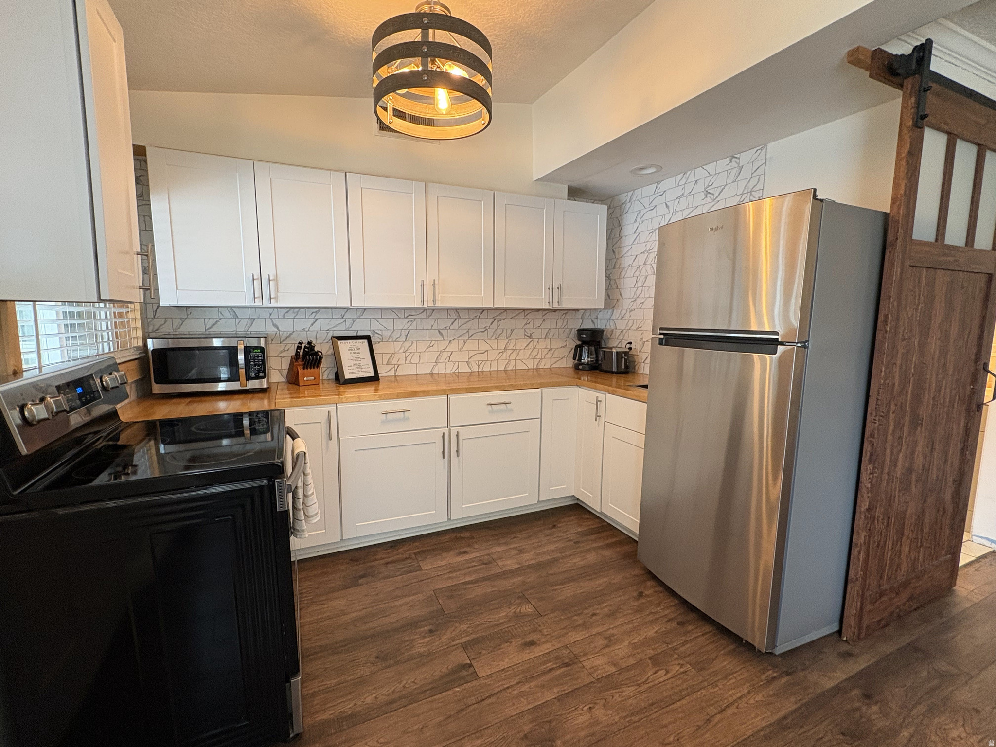 NORTH UNIVERSITY - Residential