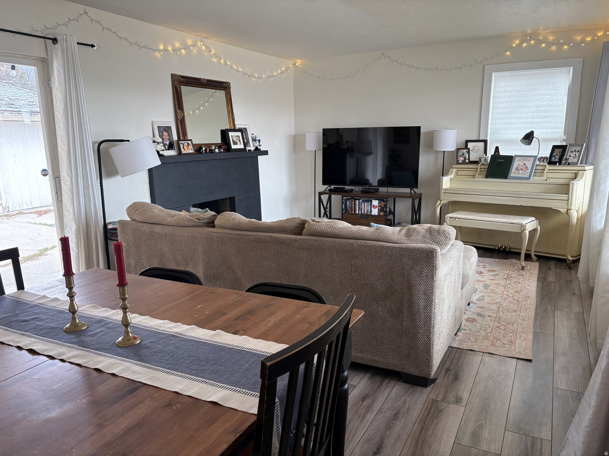 NORTH UNIVERSITY - Residential