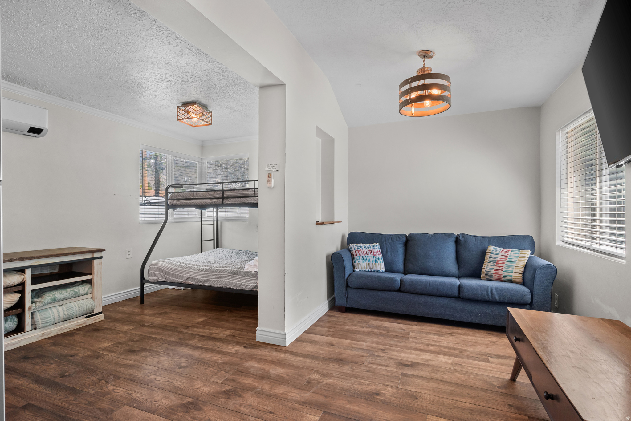 NORTH UNIVERSITY - Residential