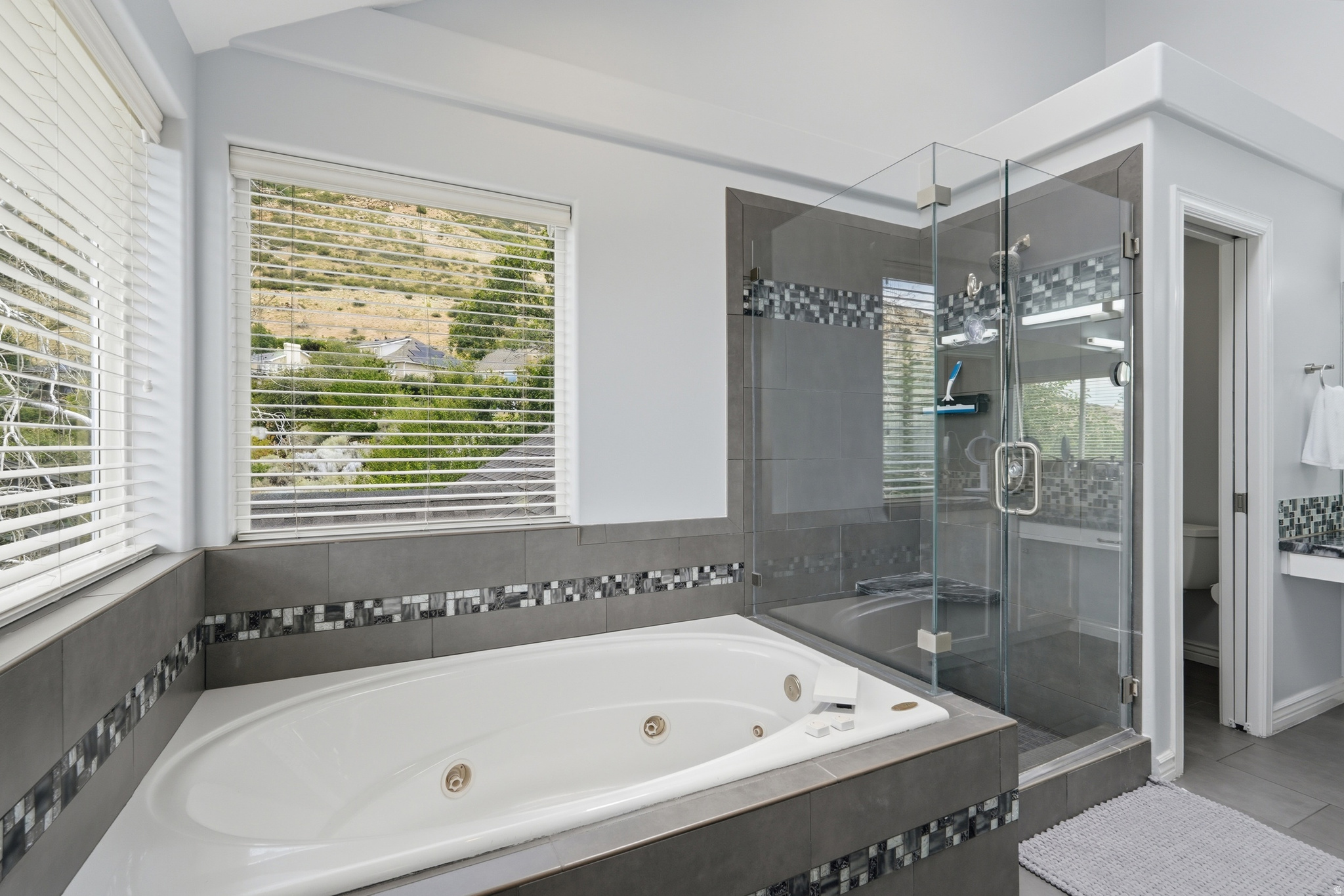 CANYON COVE - Residential
