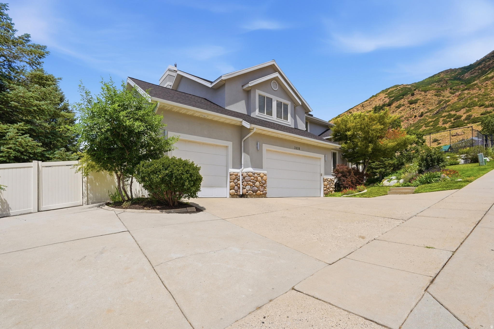 CANYON COVE - Residential