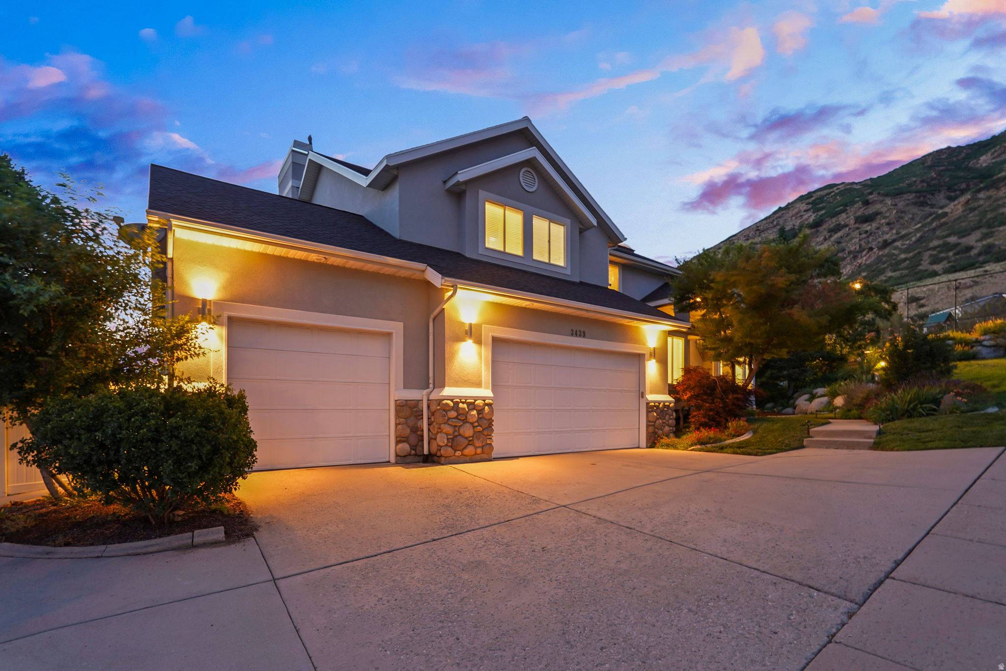CANYON COVE - Residential