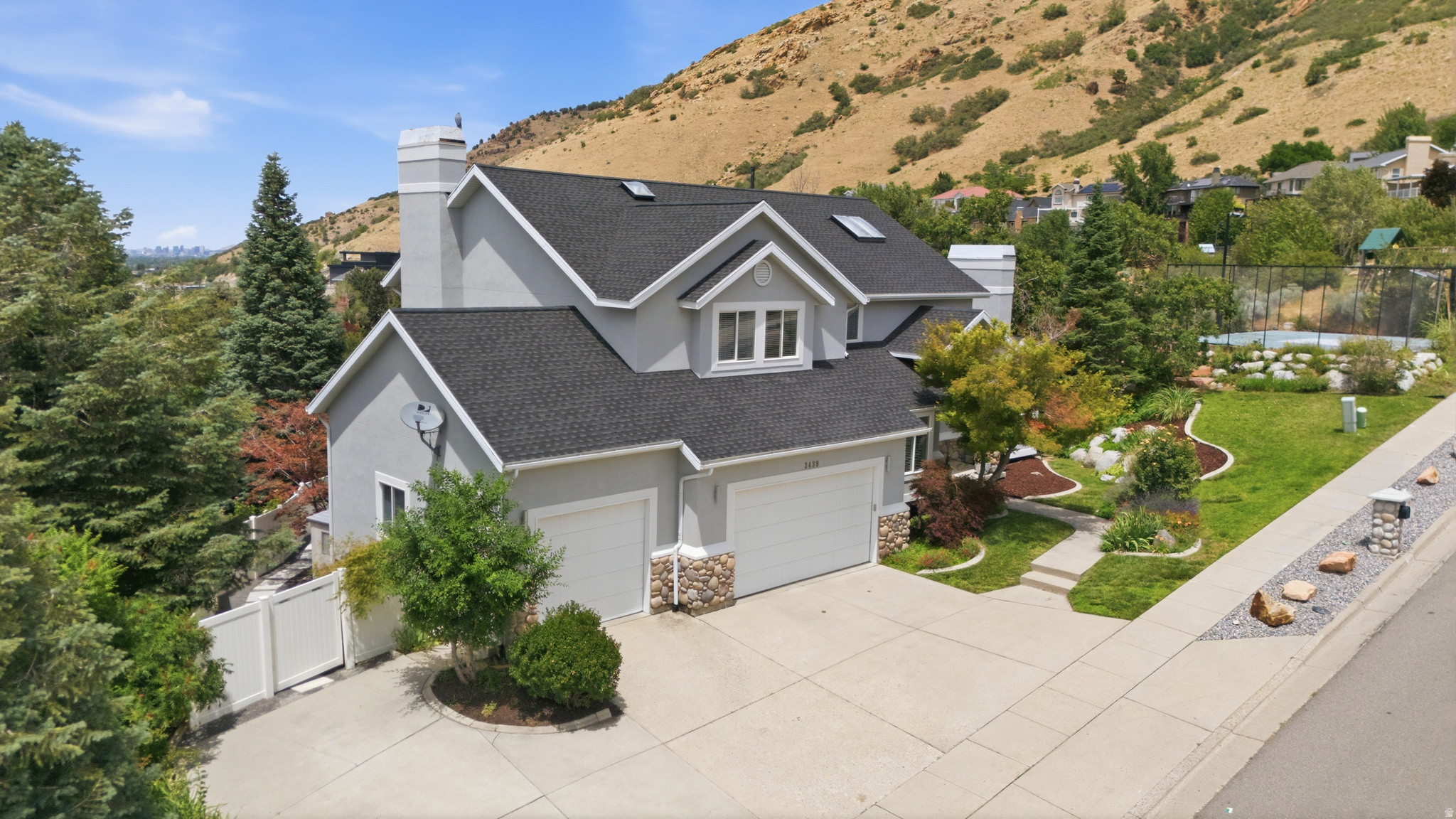 CANYON COVE - Residential