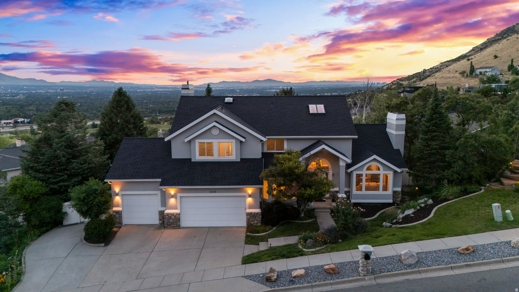 CANYON COVE - Residential