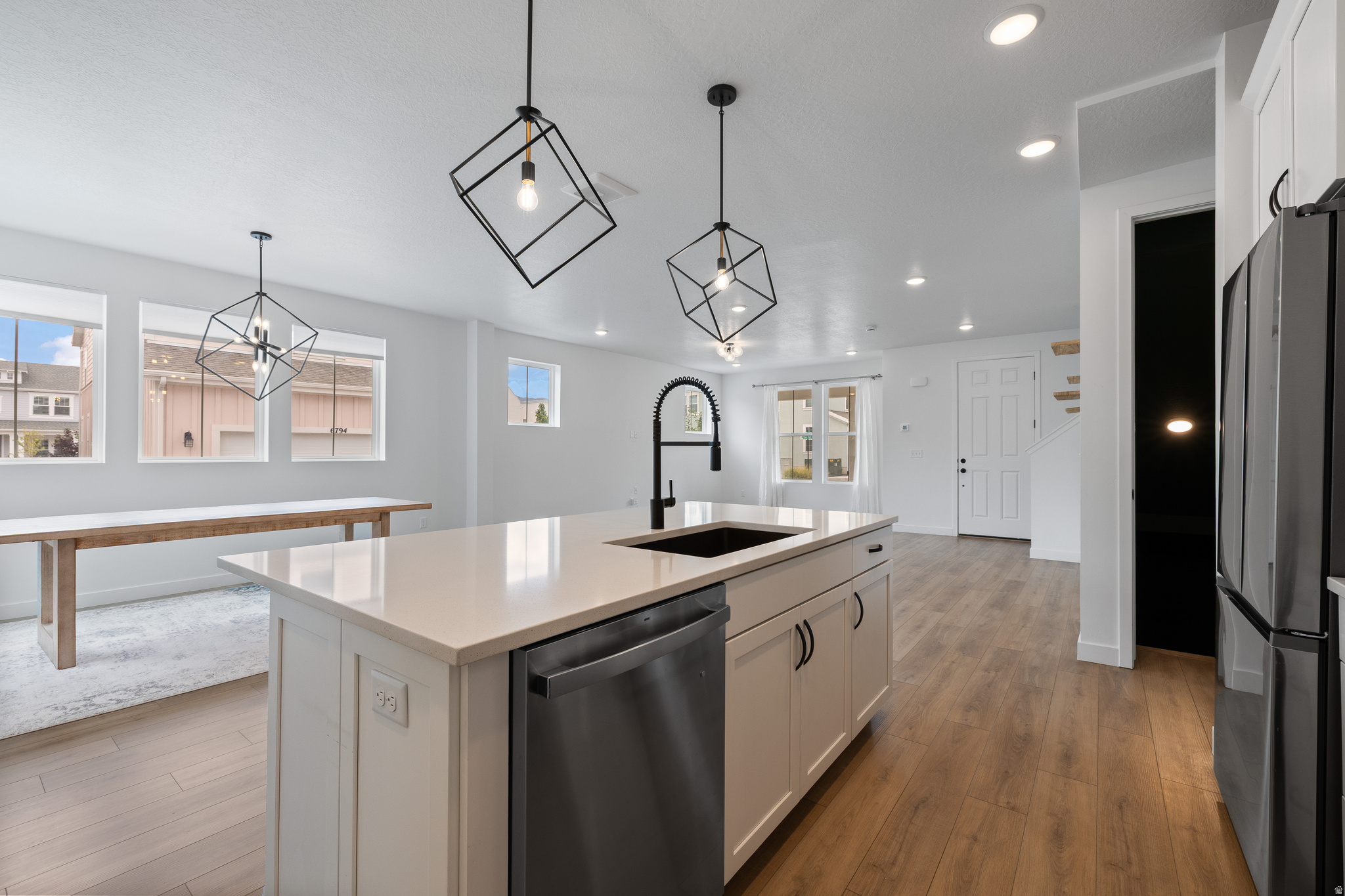 DAYBREAK - Residential