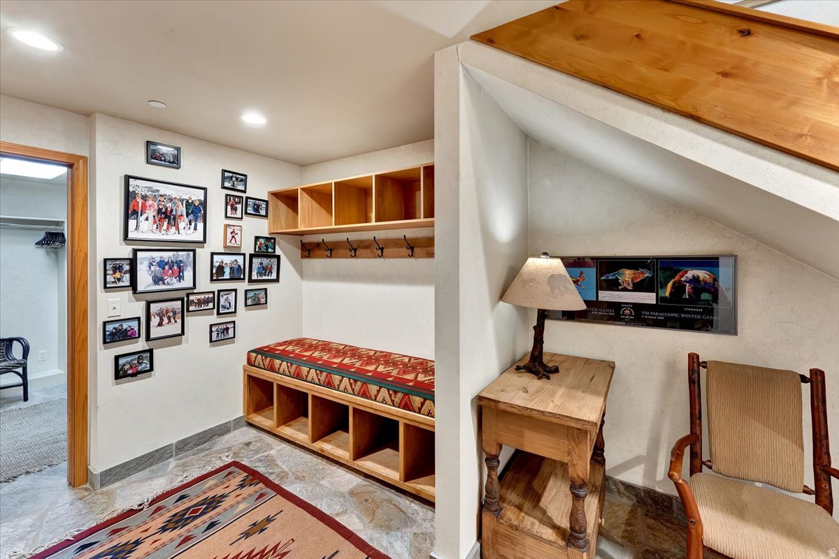 LITTLE BELLE - Residential