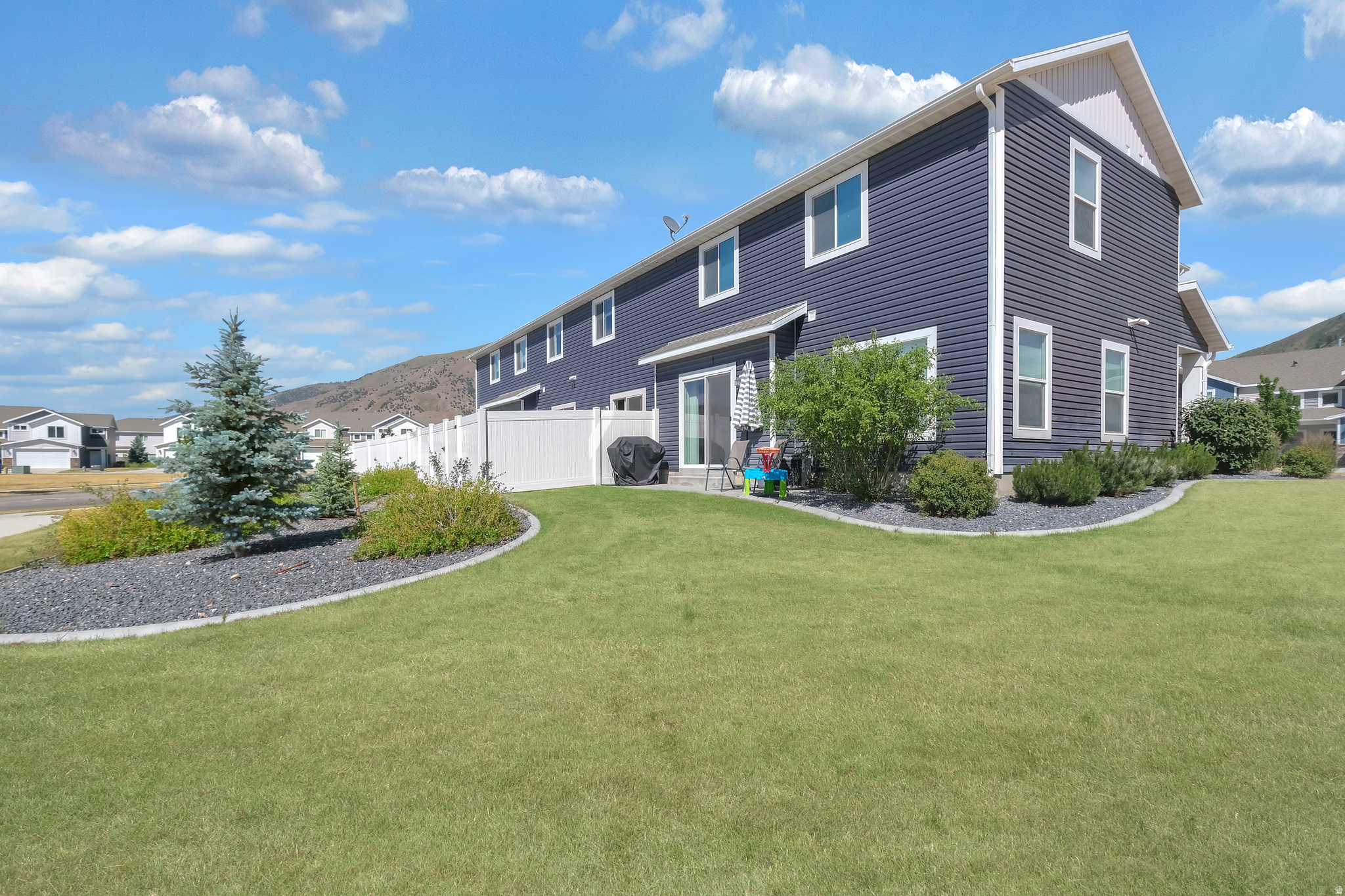 ELK MOUNTAIN - Residential
