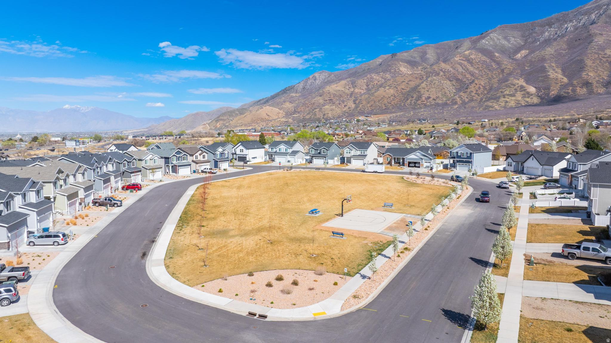 FOOTHILL VILLAGE - Residential
