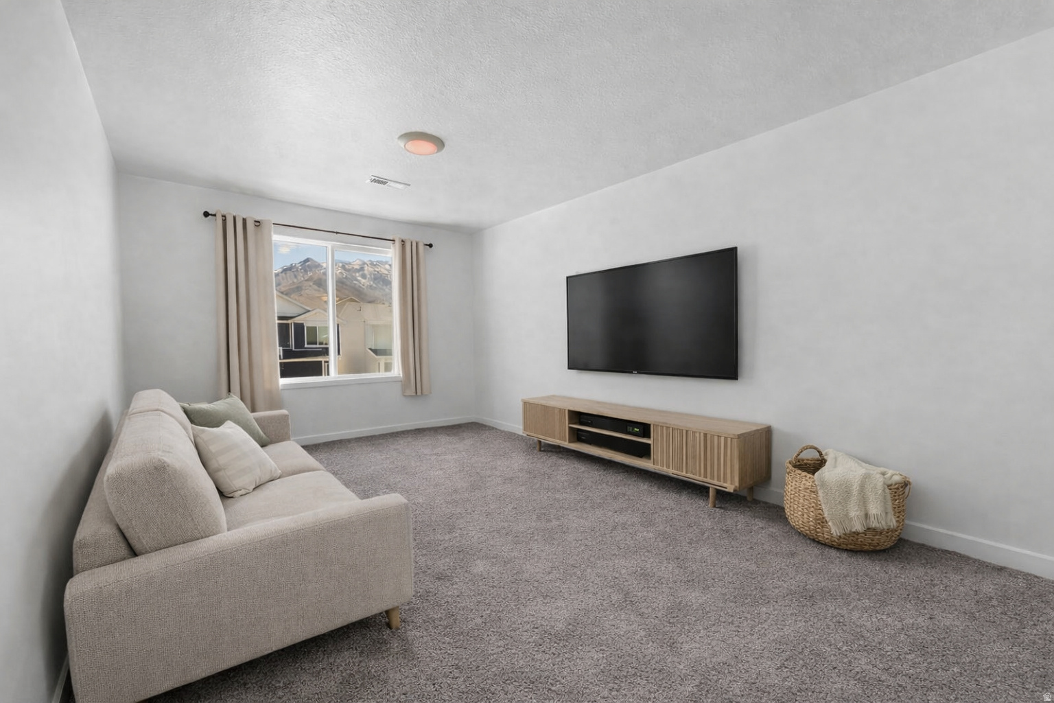 FOOTHILL VILLAGE - Residential