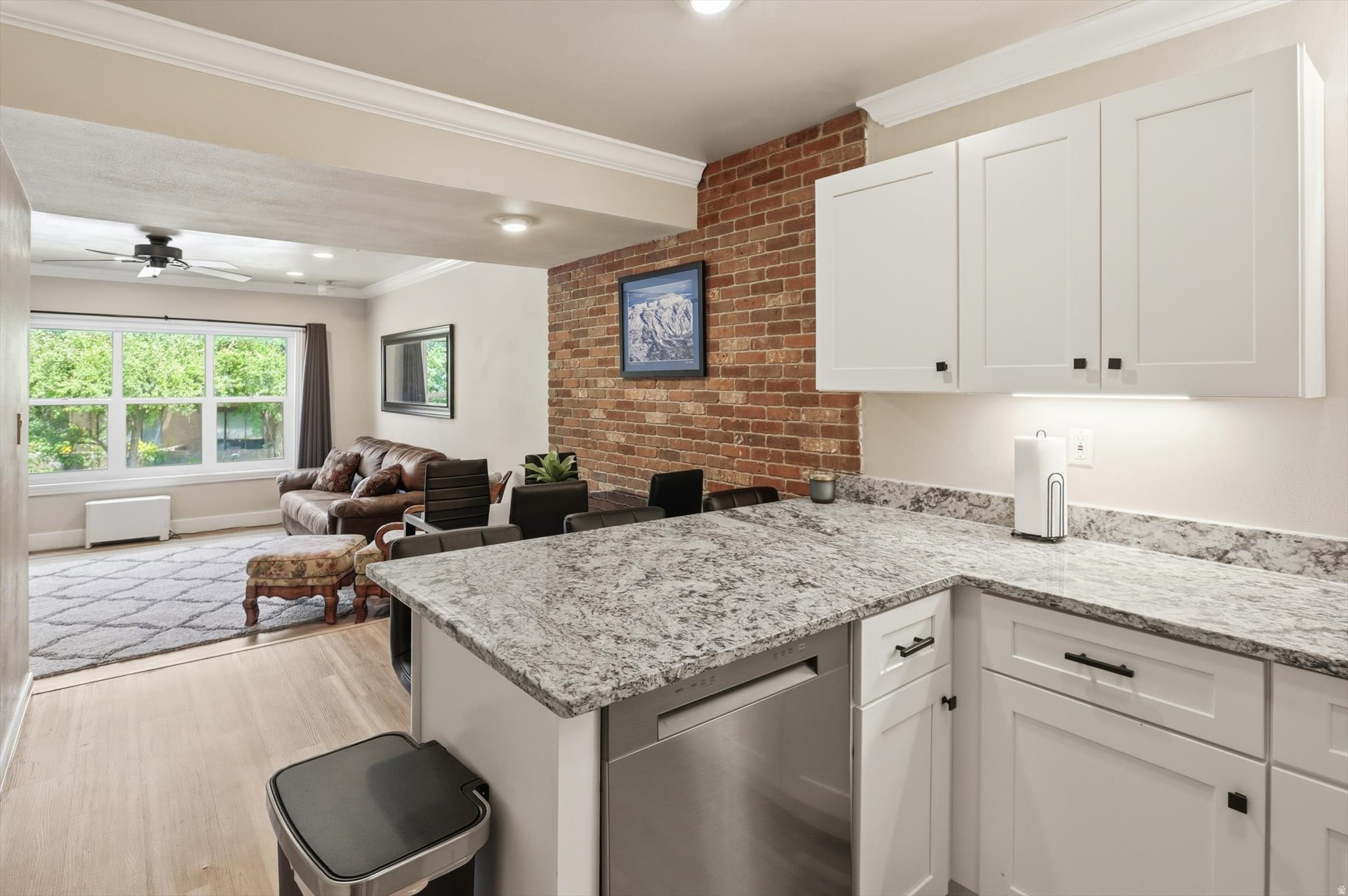 ROYAL OAKS - Residential