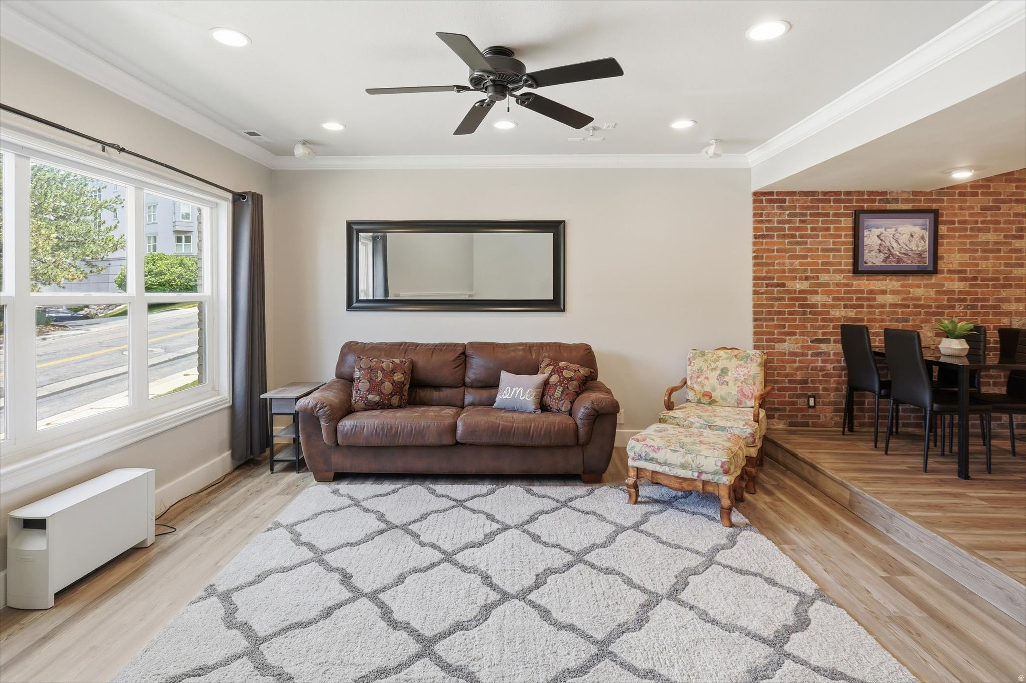 ROYAL OAKS - Residential