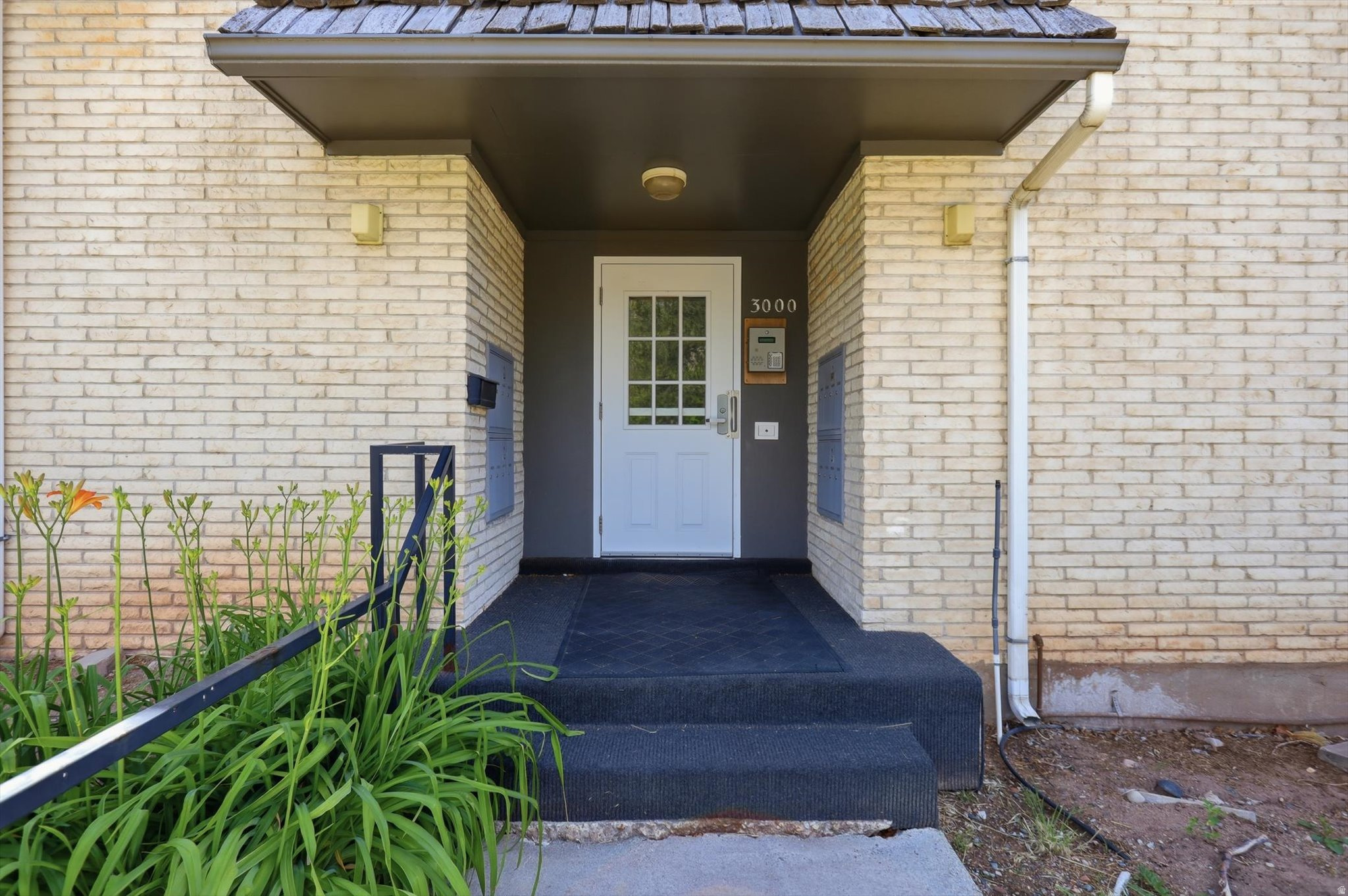 ROYAL OAKS - Residential