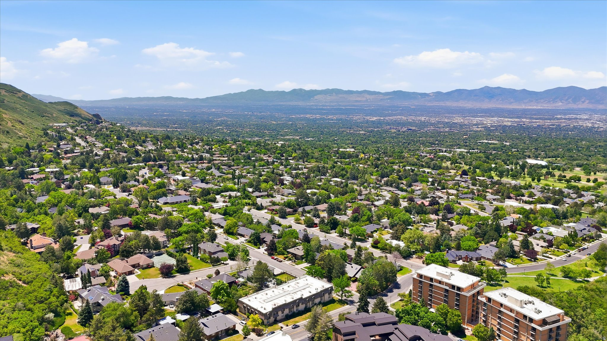 ROYAL OAKS - Residential