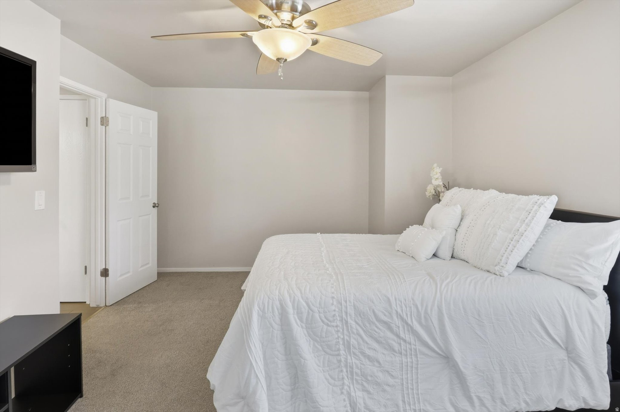 ROYAL OAKS - Residential