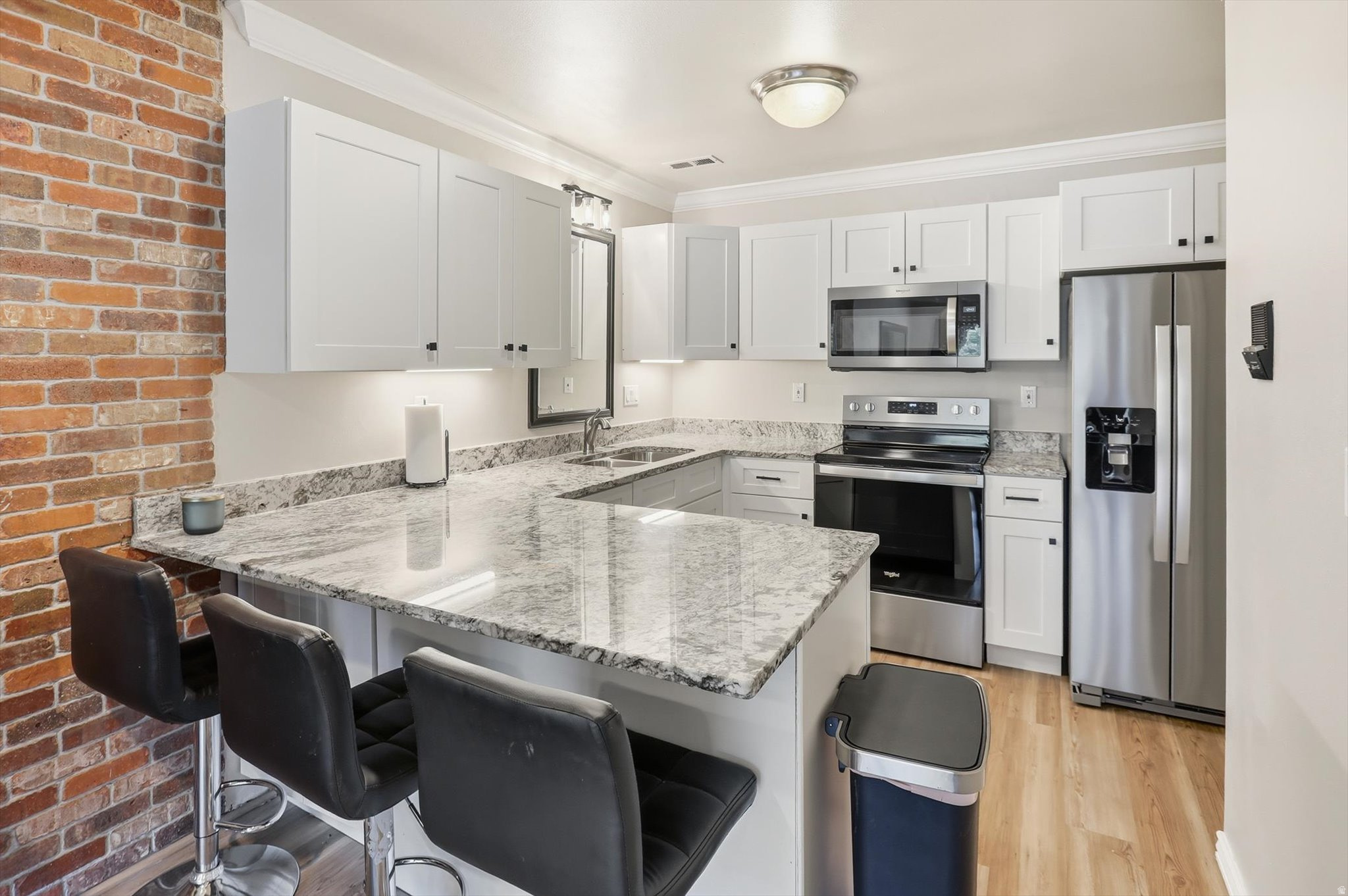 ROYAL OAKS - Residential
