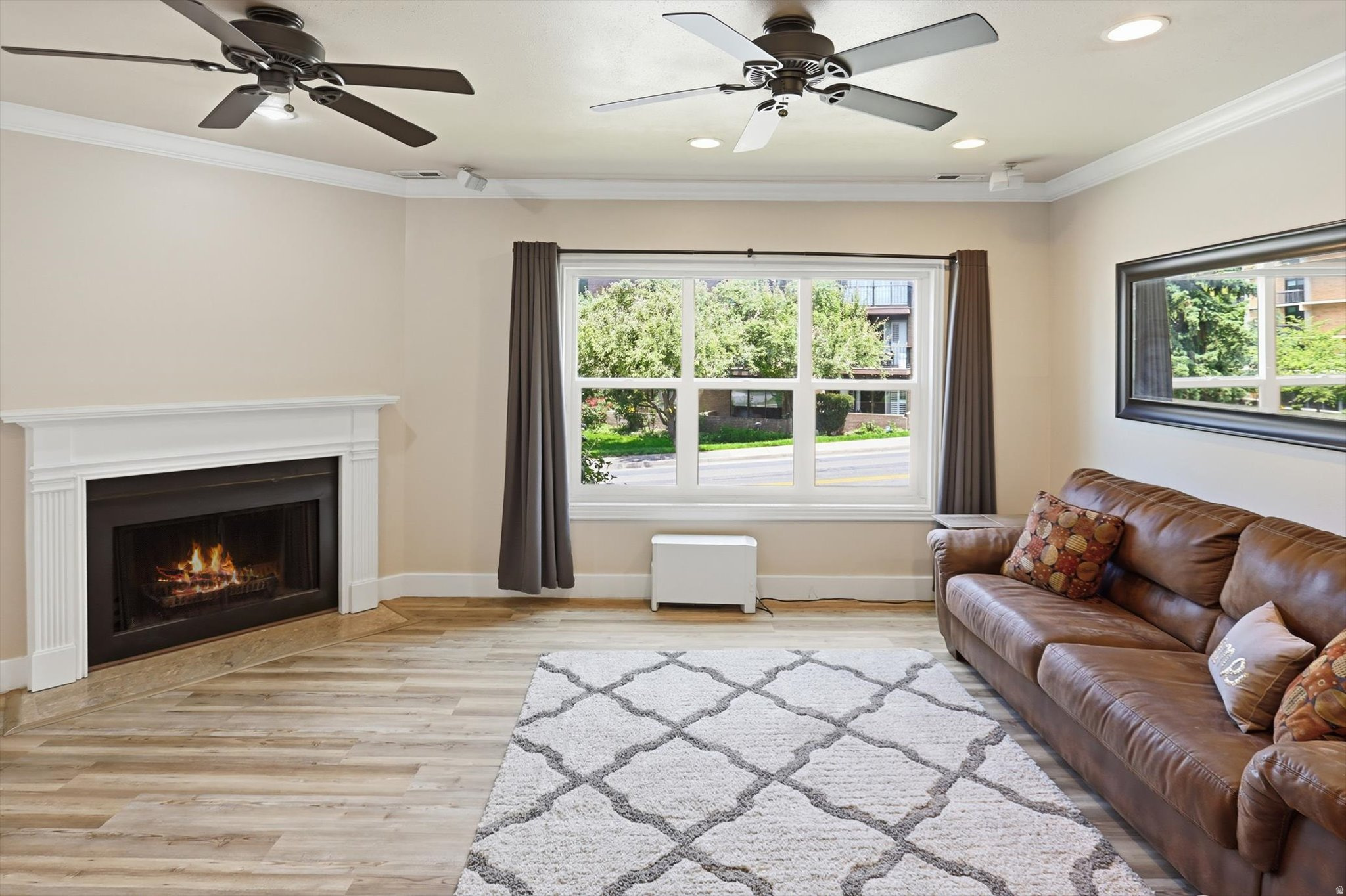 ROYAL OAKS - Residential