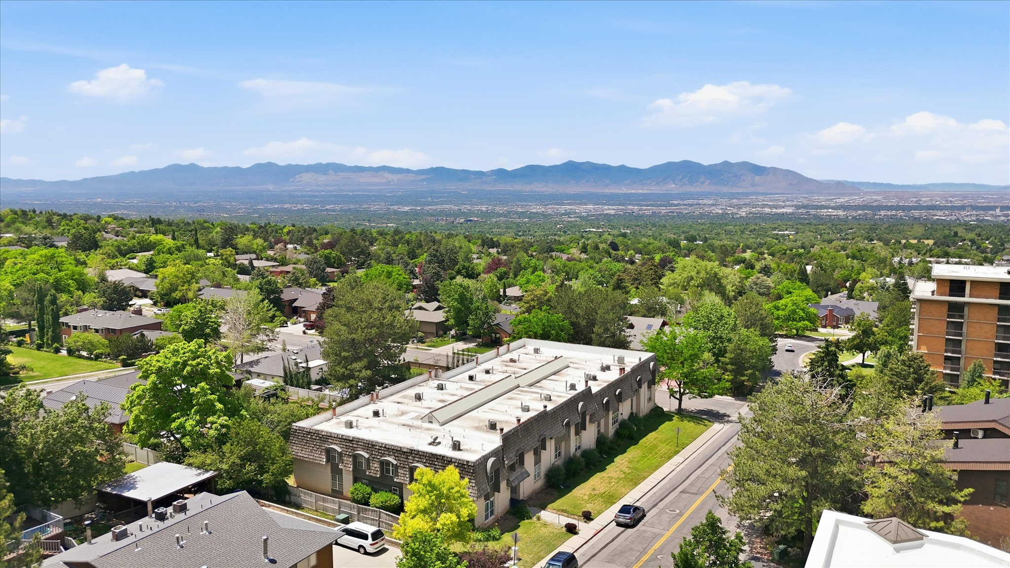 ROYAL OAKS - Residential