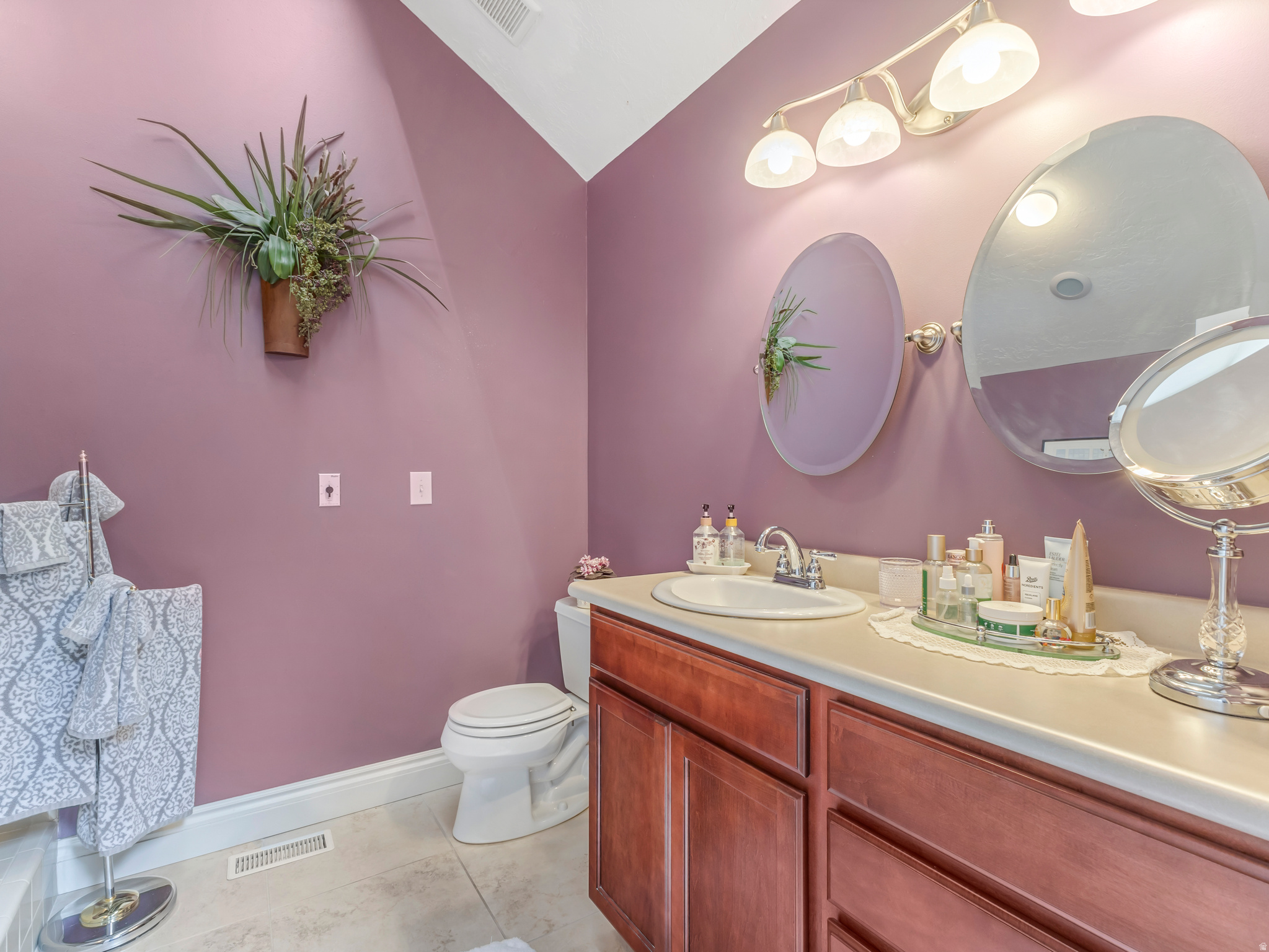 SHADYBROOK CONDM - Residential