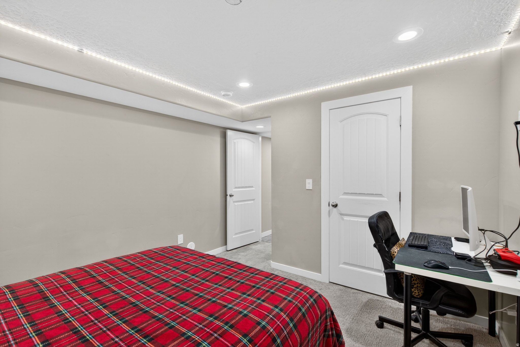 JORDAN WILLOWS II - Residential