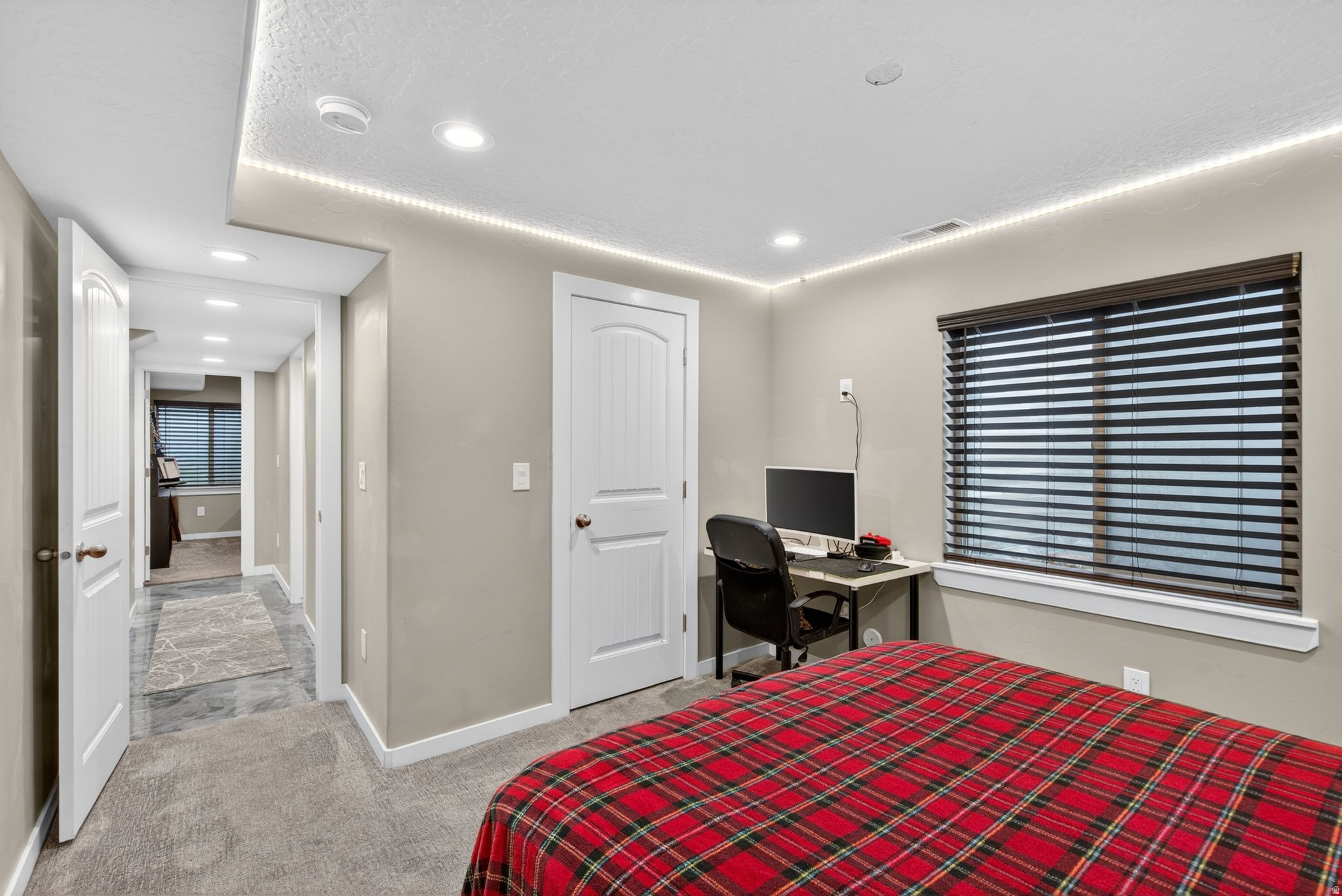 JORDAN WILLOWS II - Residential