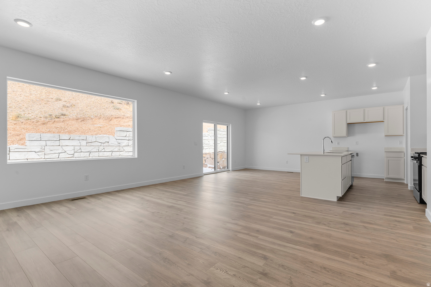 INVERNESS BY D.R. HORTON - Residential