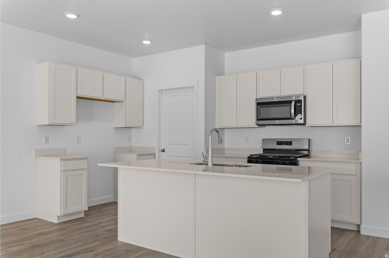 INVERNESS BY D.R. HORTON - Residential