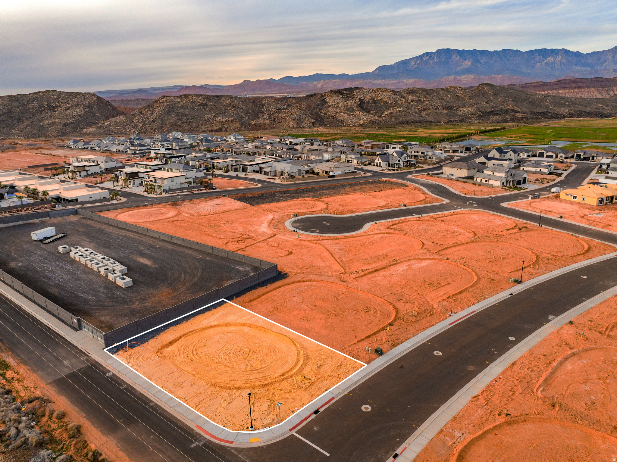 SAND HOLLOW VILLAGE - Land