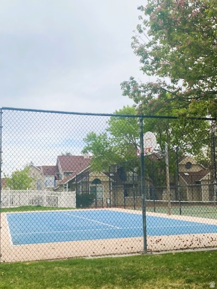 CROSSPOINTE - Residential