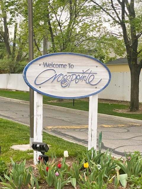 CROSSPOINTE - Residential